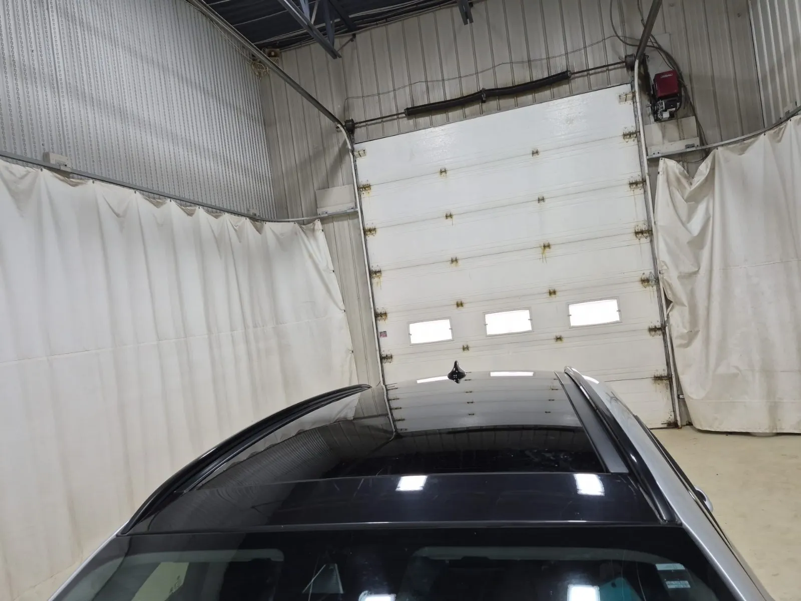 Exterior Roof Photo