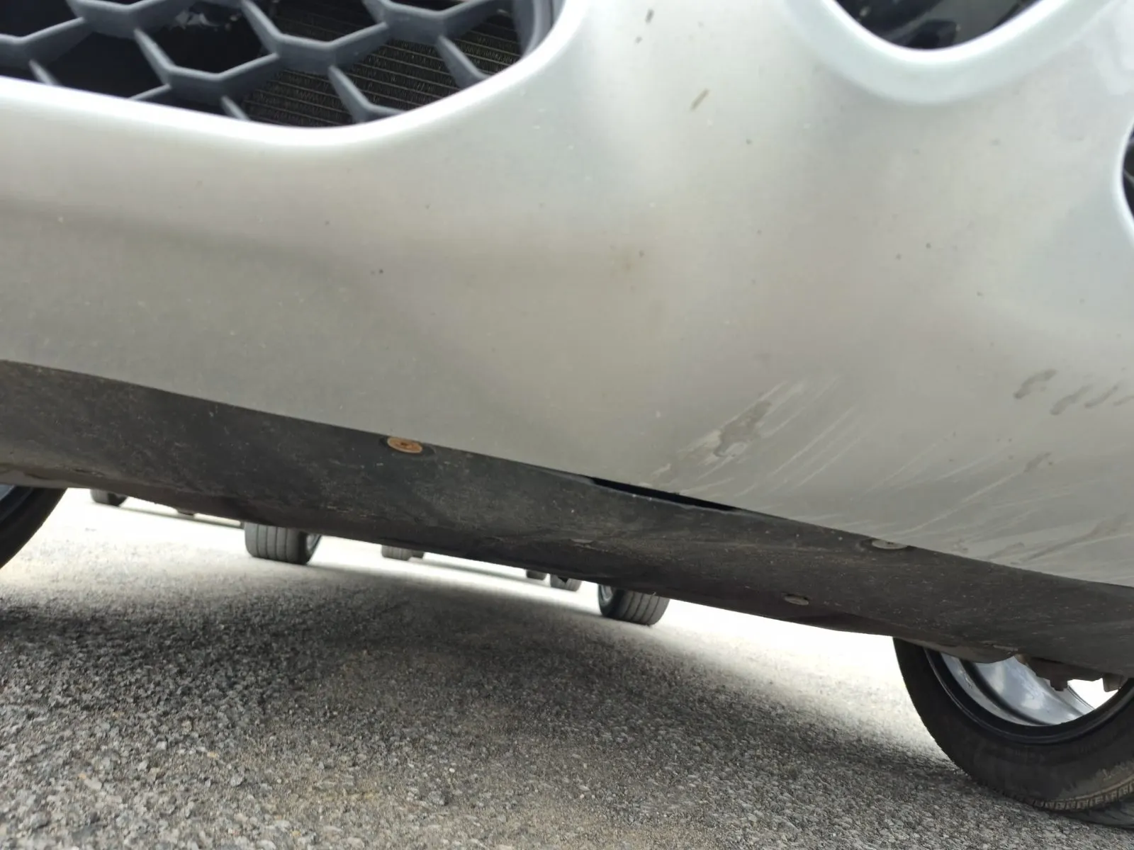 Undercarriage - Front Photo