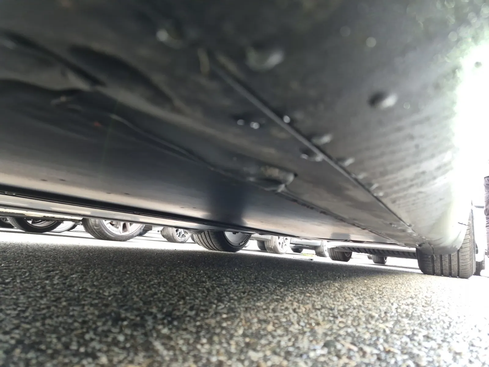 Undercarriage - Driver Photo
