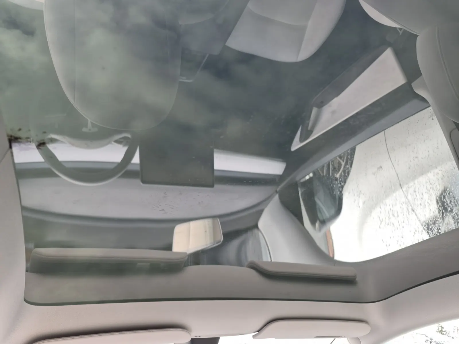 Interior Roof Photo