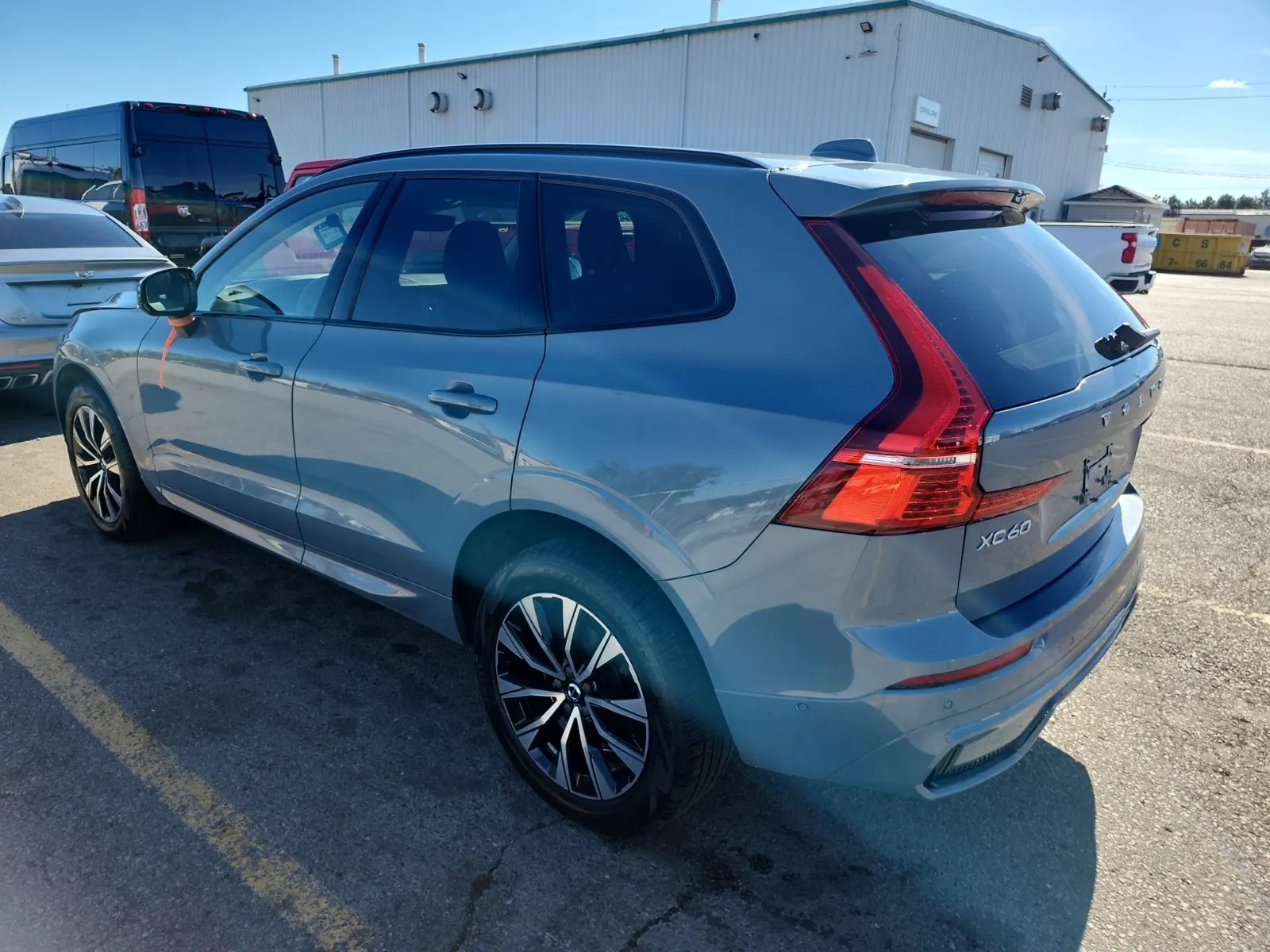Driver Rear 3/4 Photo