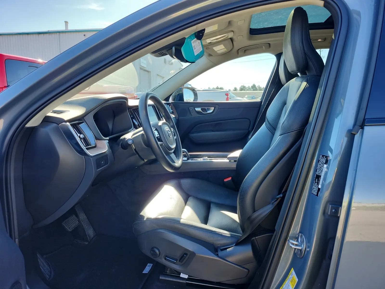 Front Interior Photo