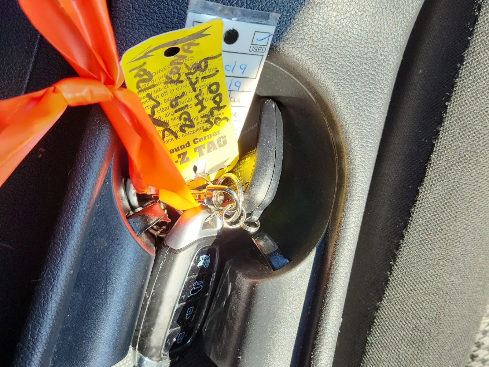 Keys/Fobs/Manual Photo