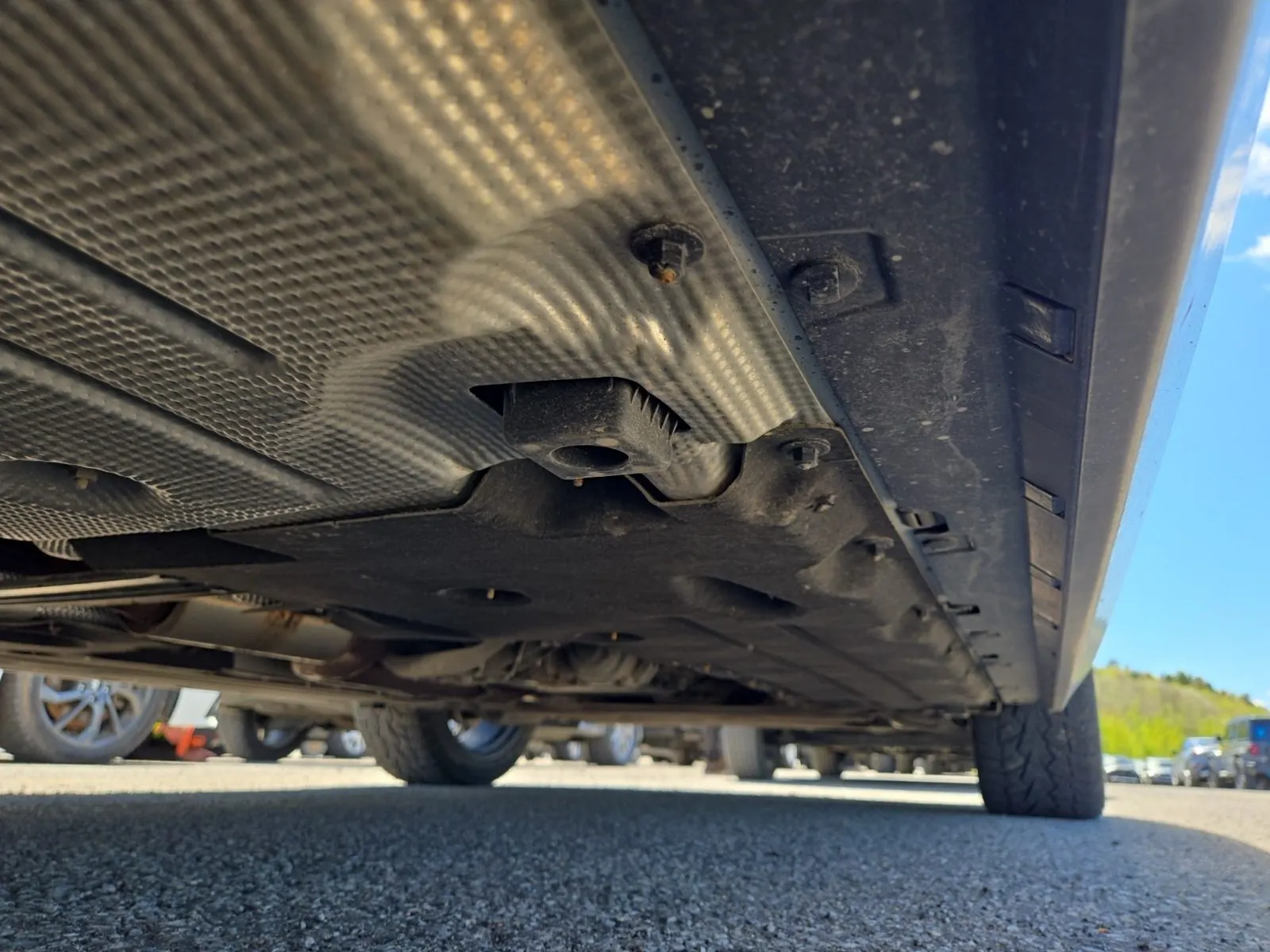 Undercarriage - Passenger Photo