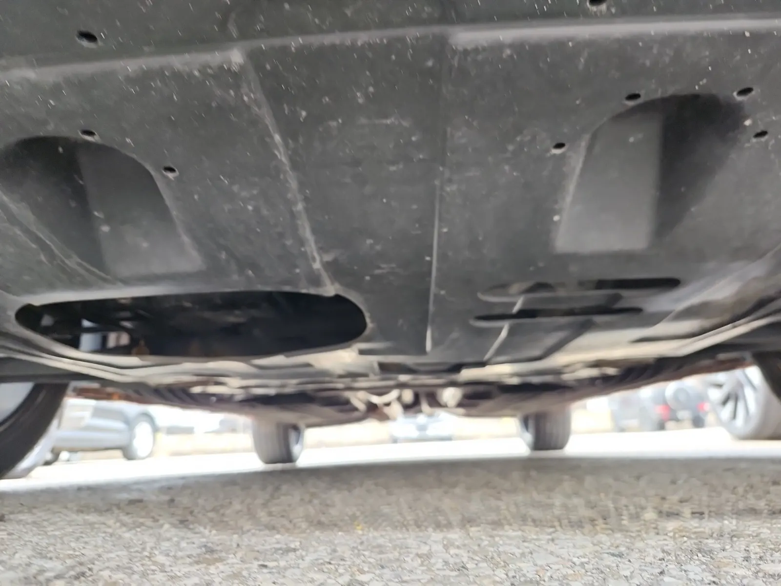 Undercarriage - Front Photo