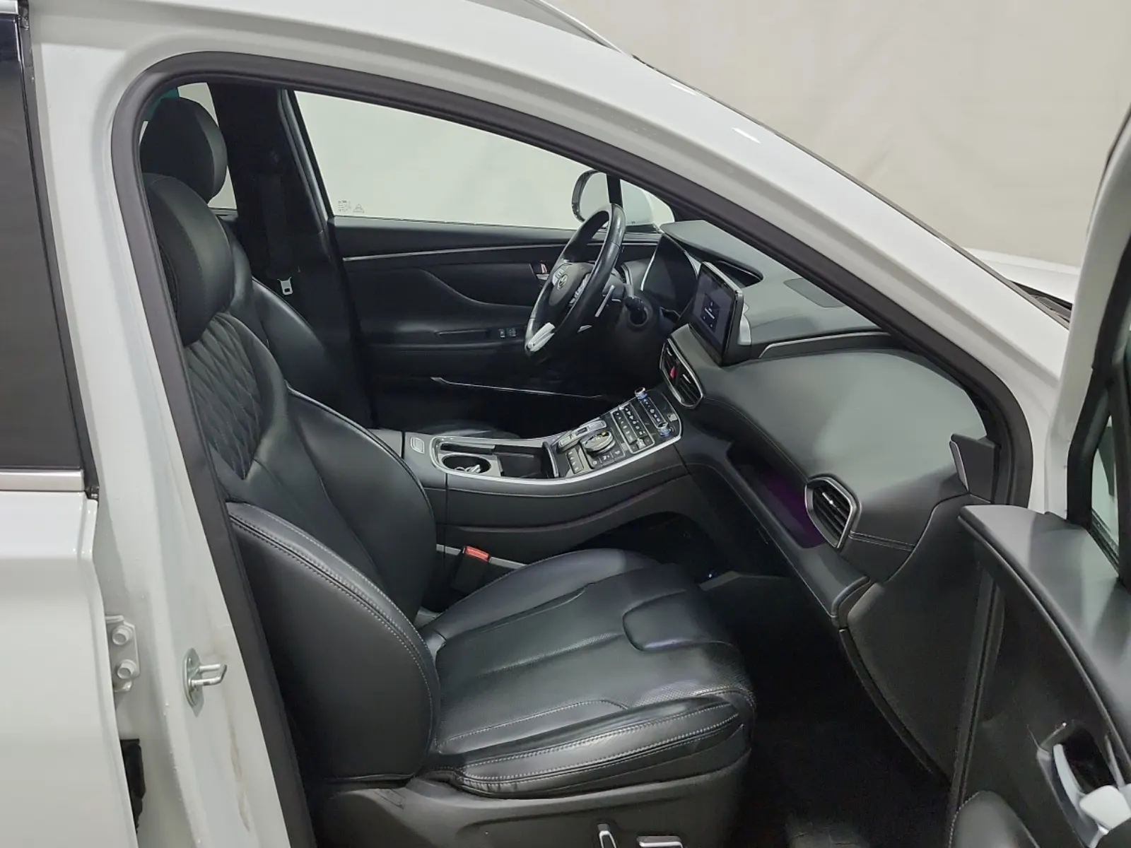 Right Side Interior Photo