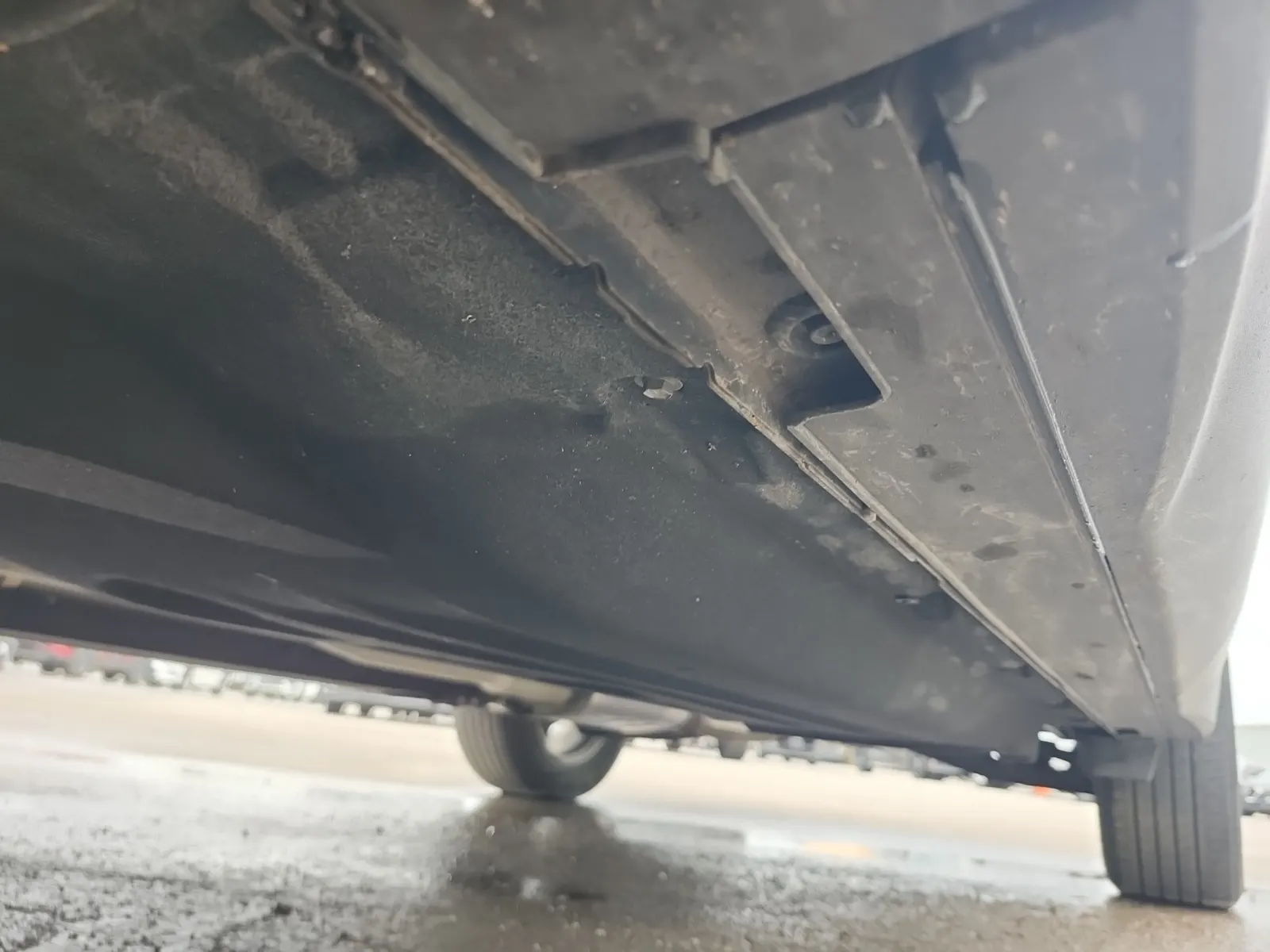 Undercarriage - Driver Photo