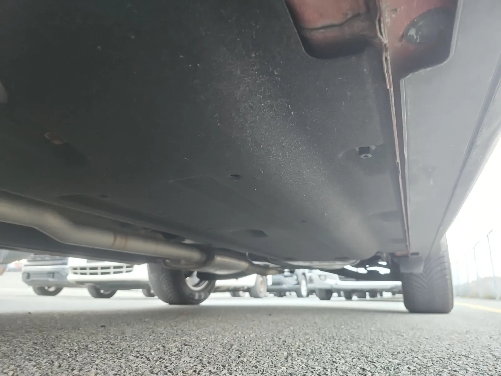 Undercarriage - Driver Photo