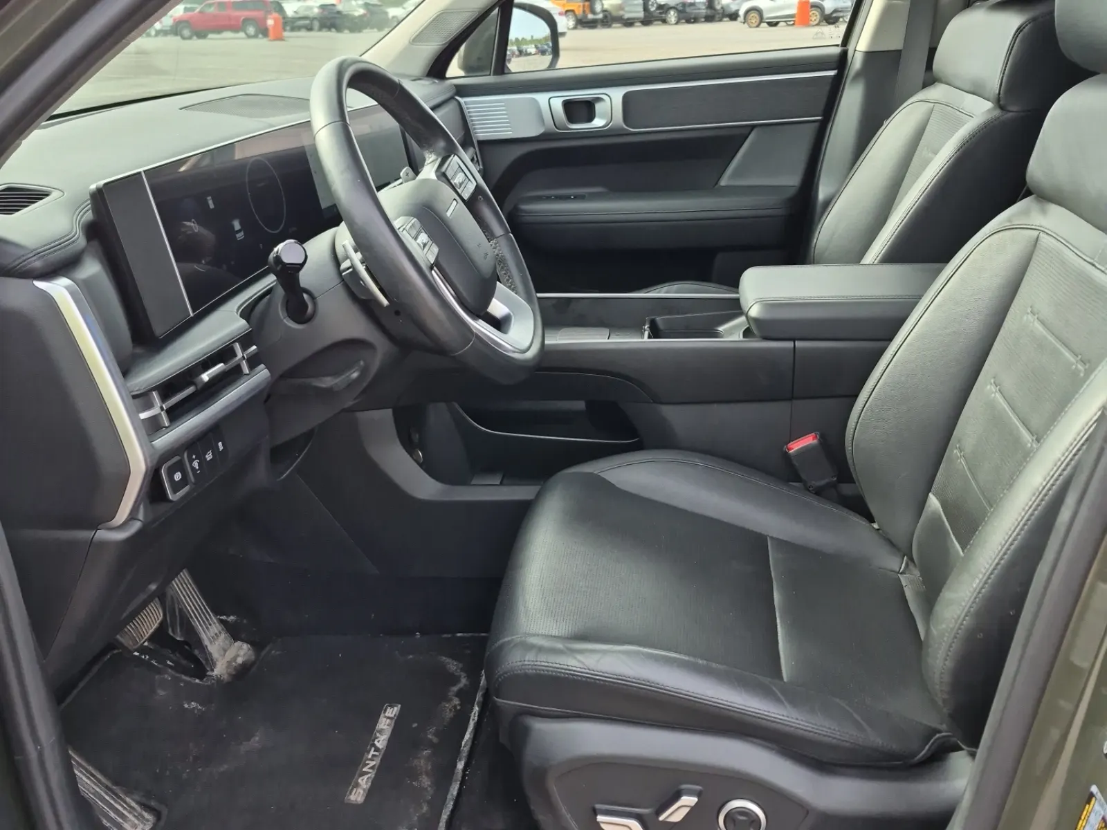 Front Interior Photo