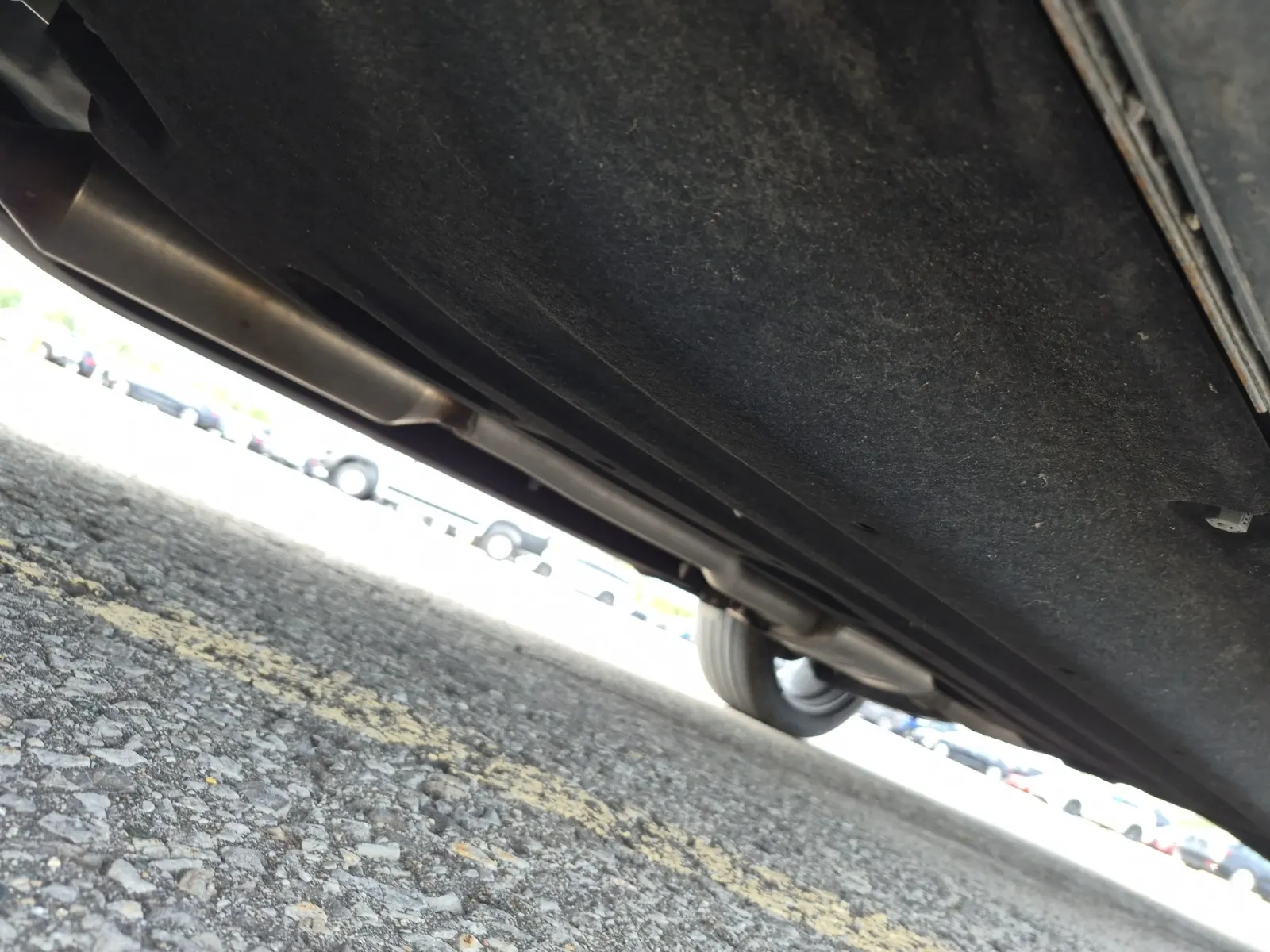 Undercarriage - Driver Photo