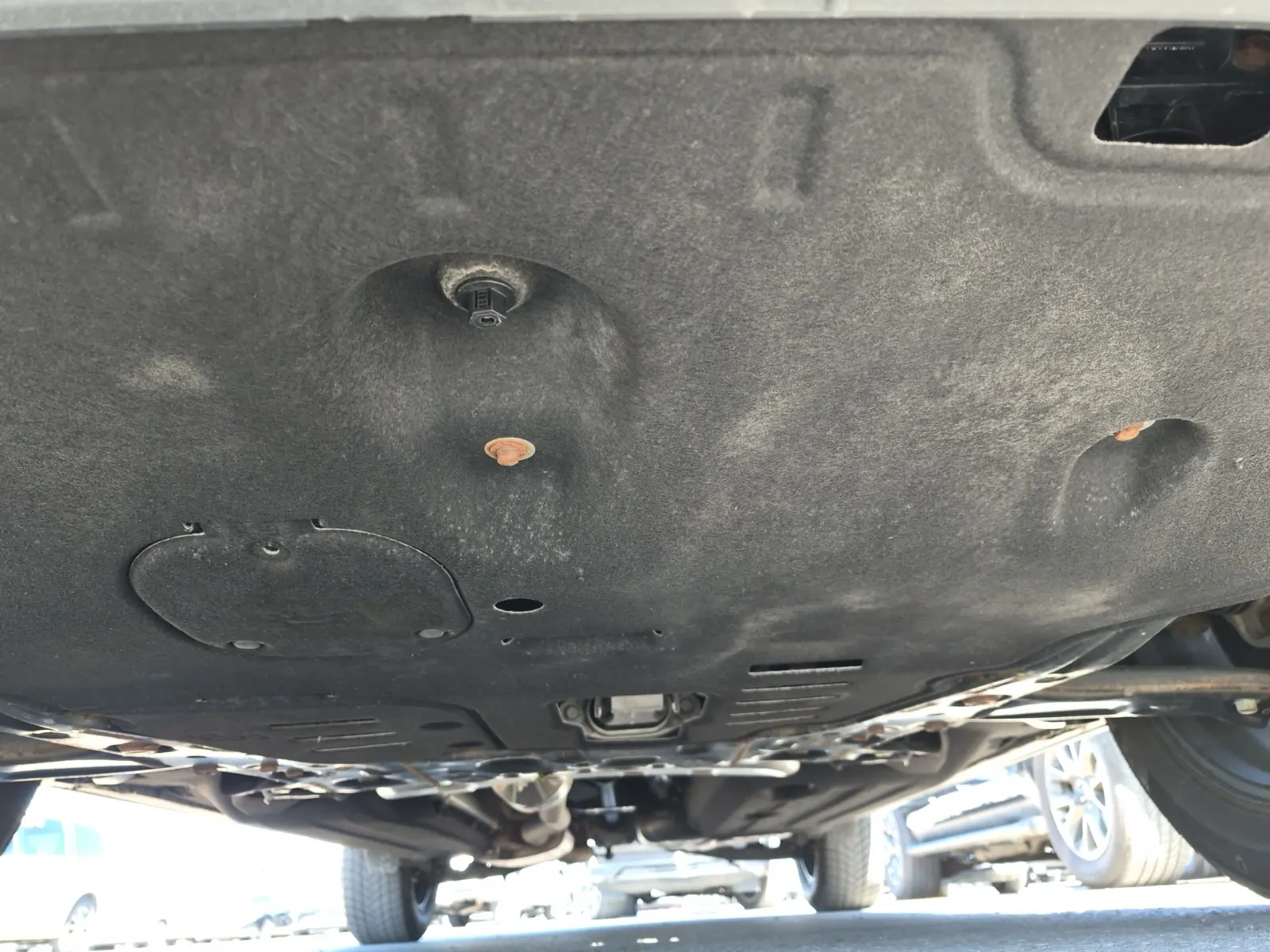Undercarriage - Front Photo