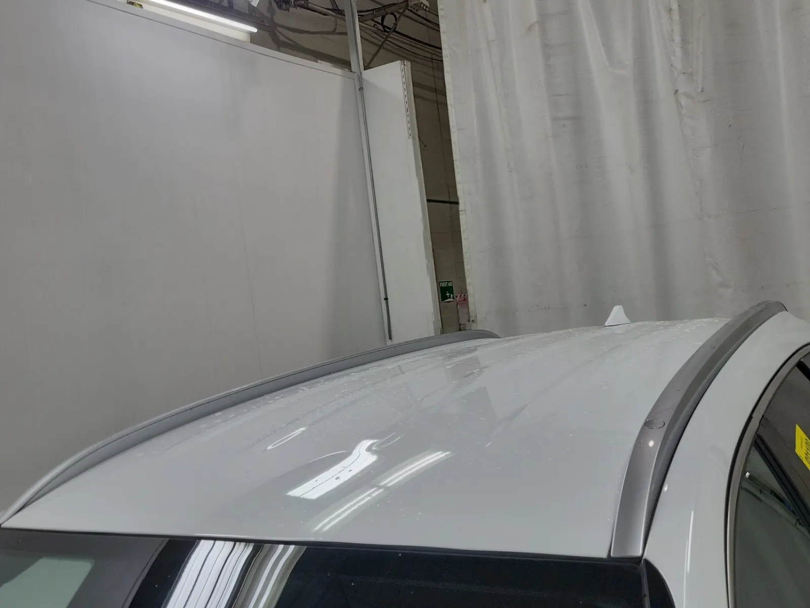 Exterior Roof Photo