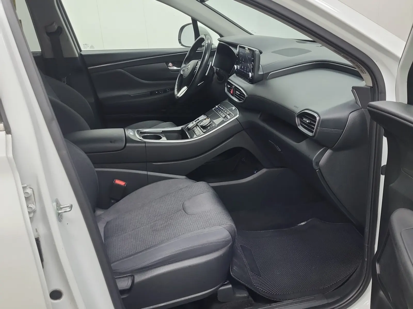 Right Side Interior Photo