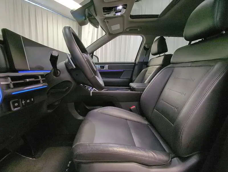 Interior driver side