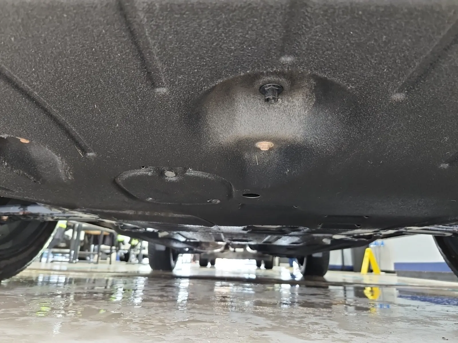 Undercarriage - Front Photo