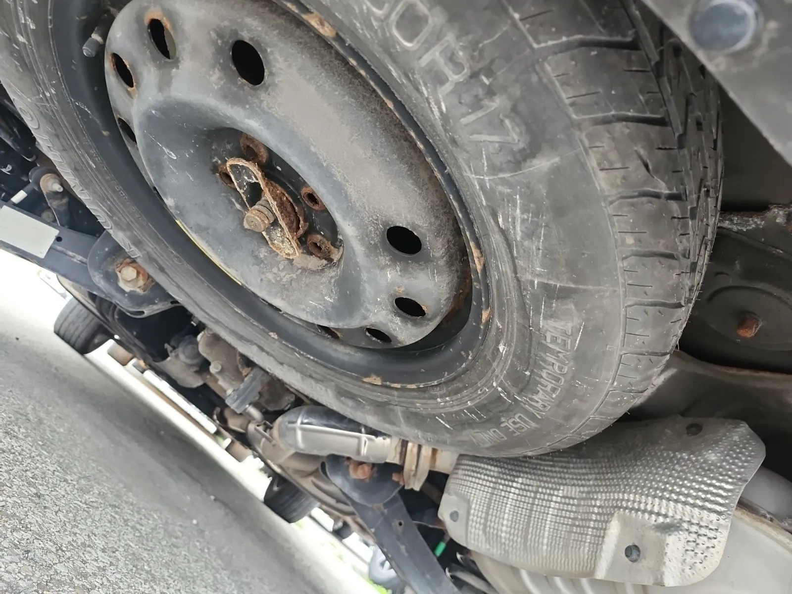 Spare Tire & Wheel Photo
