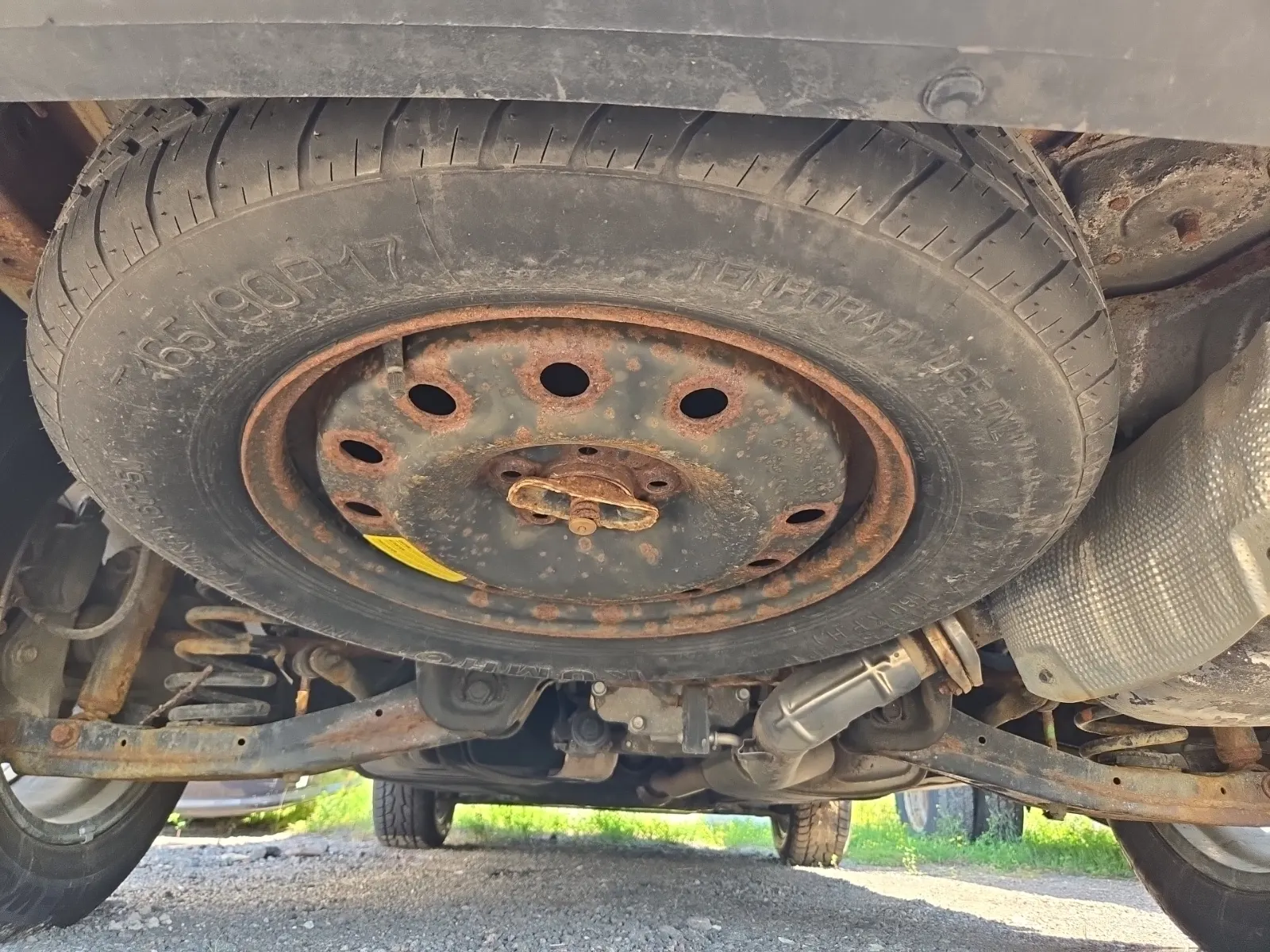 Spare Tire & Wheel Photo