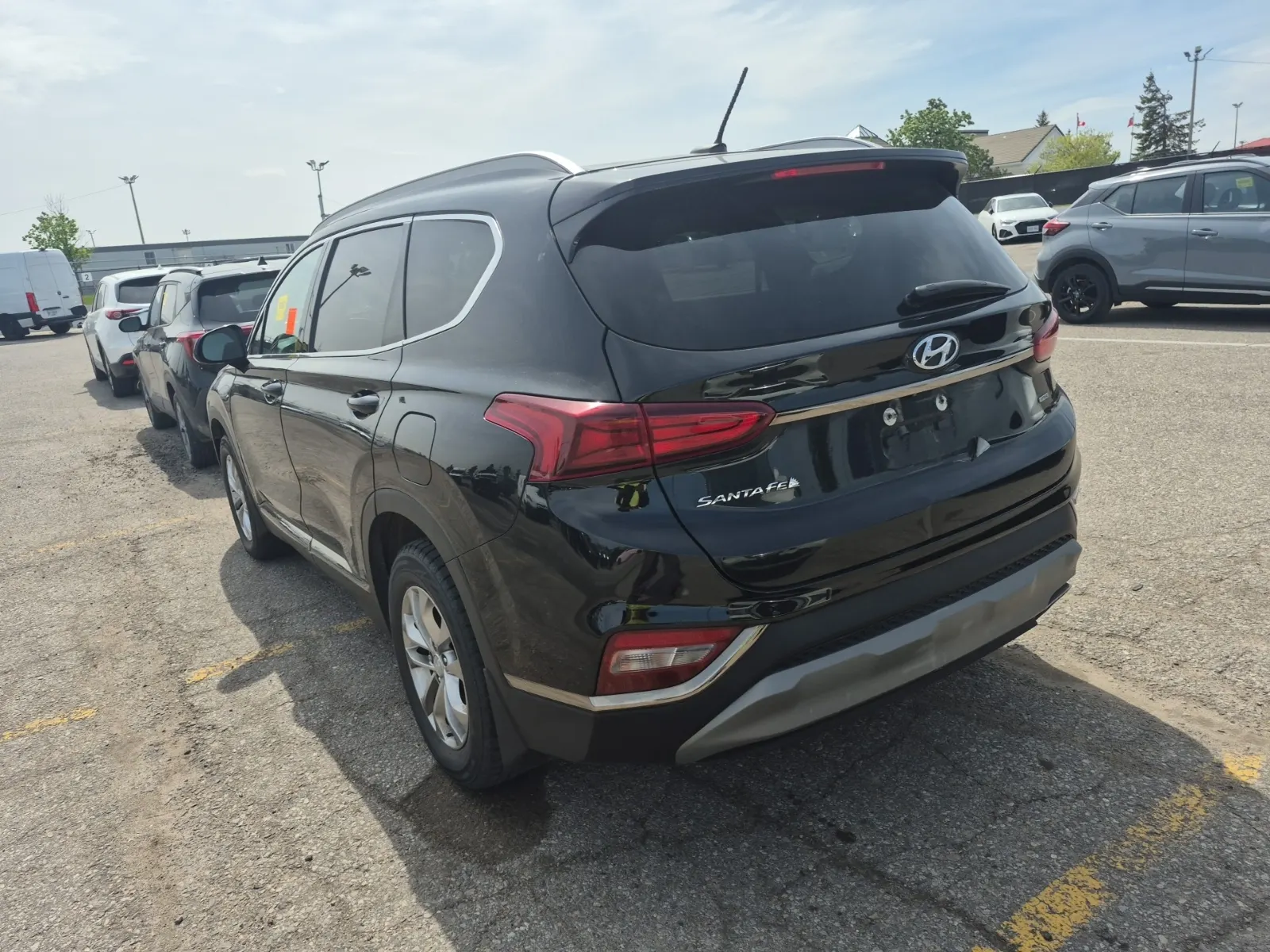 Driver Rear 3/4 Photo