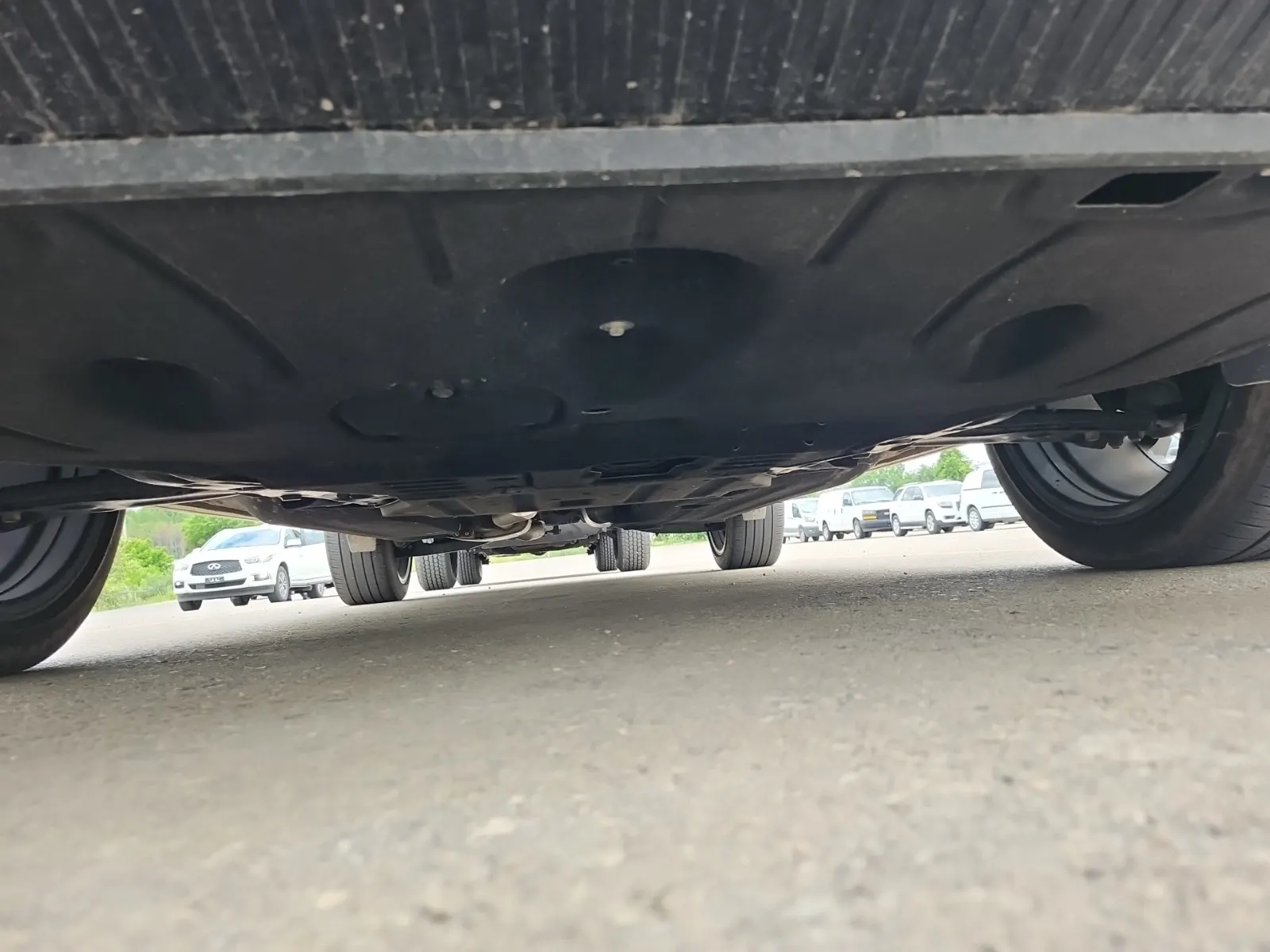 Undercarriage - Front Photo
