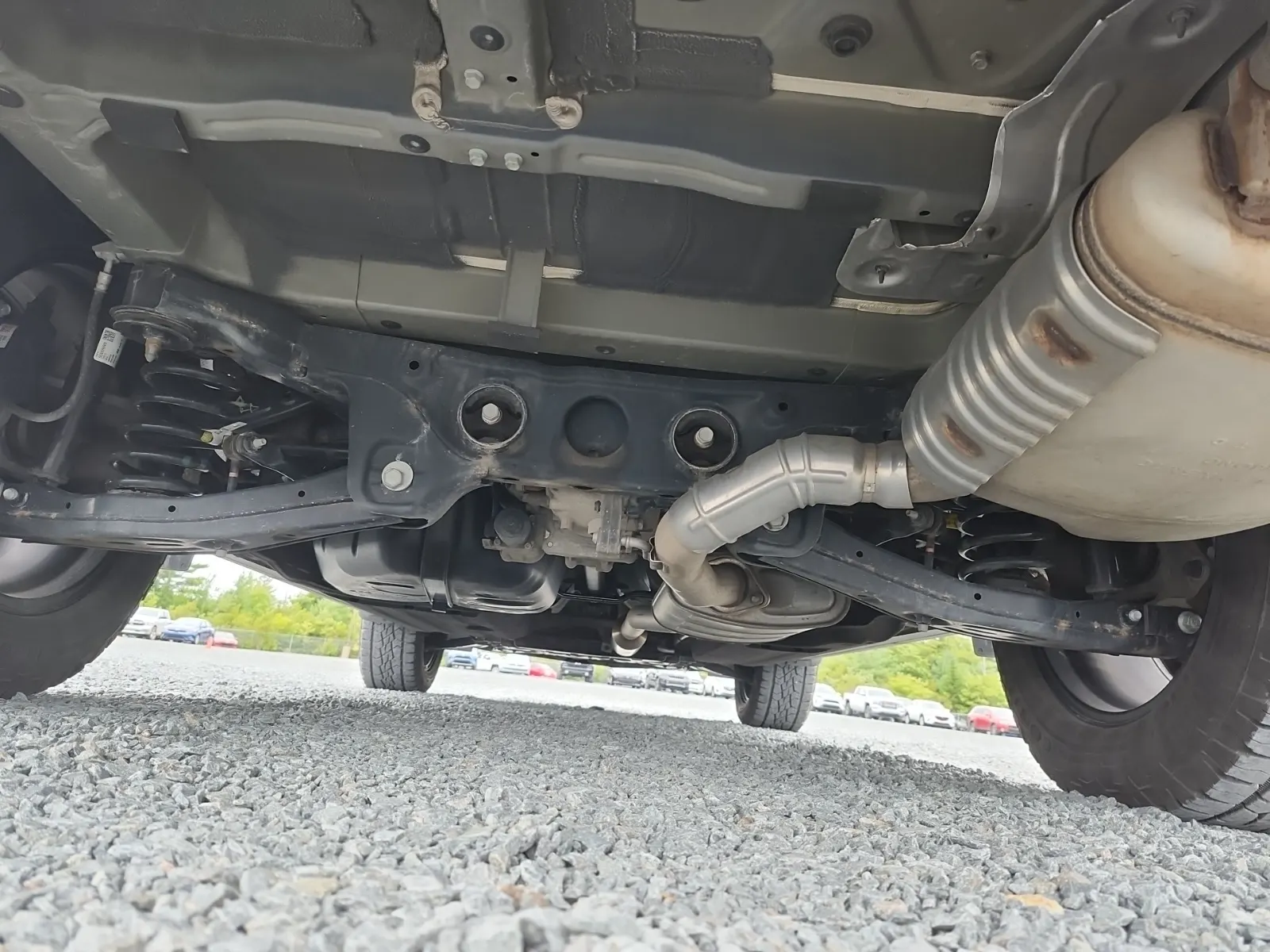 Undercarriage - Rear Photo