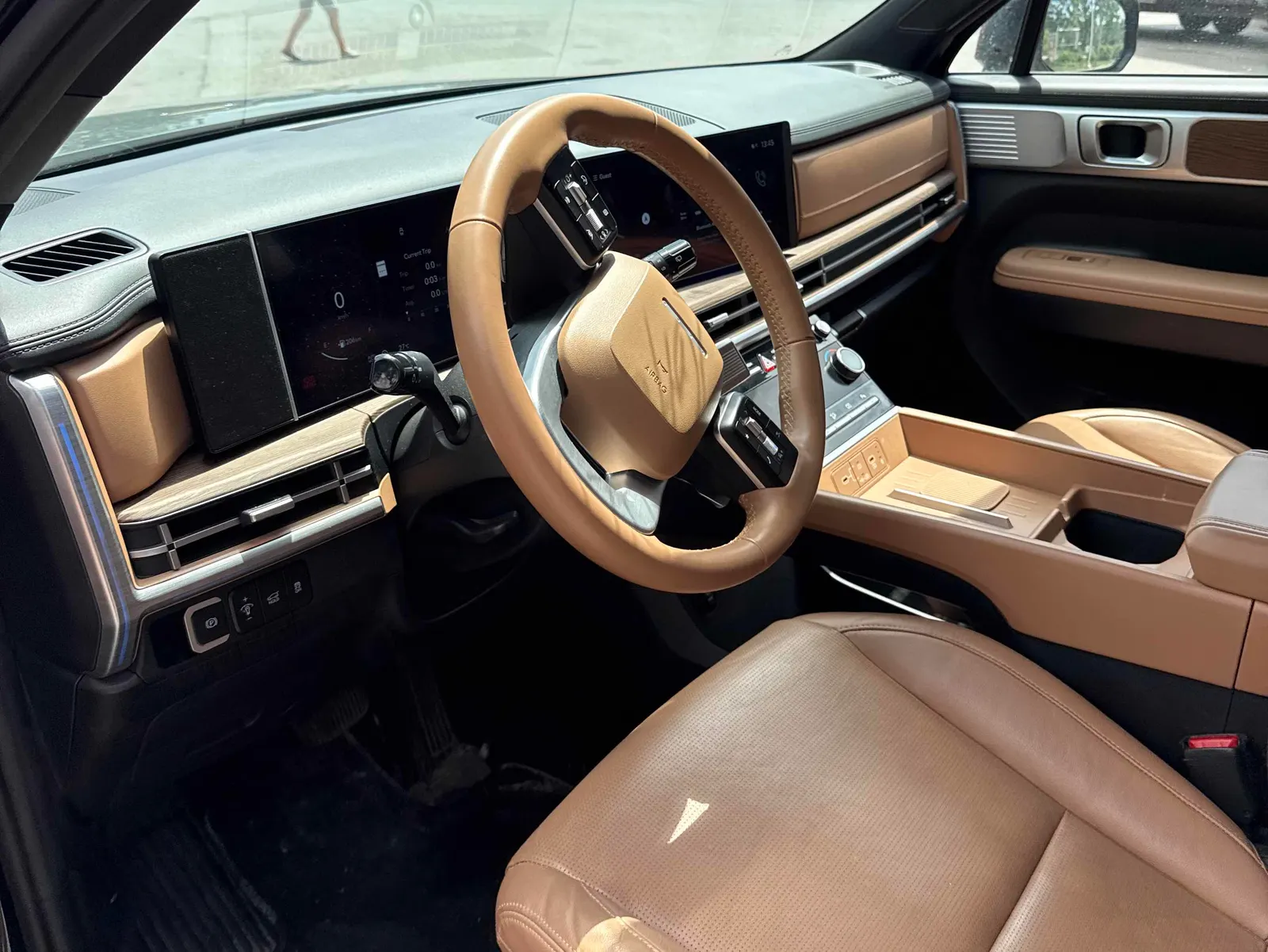 Interior driver side