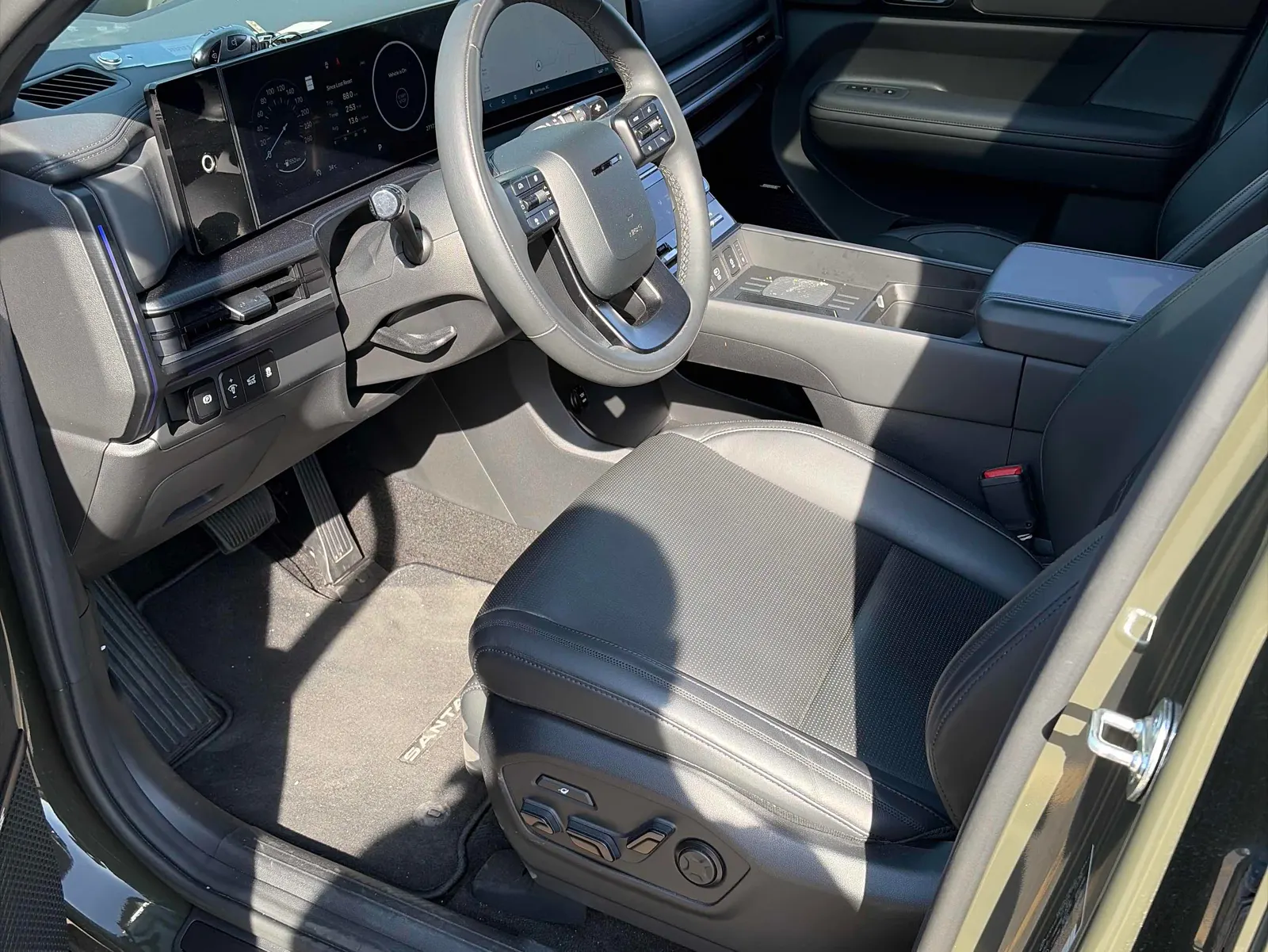 Interior driver side