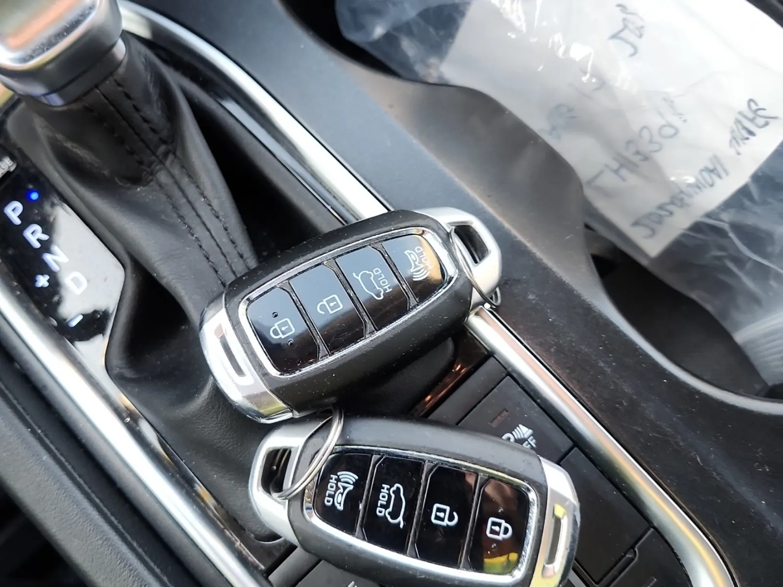 Keys/Fobs/Manual Photo