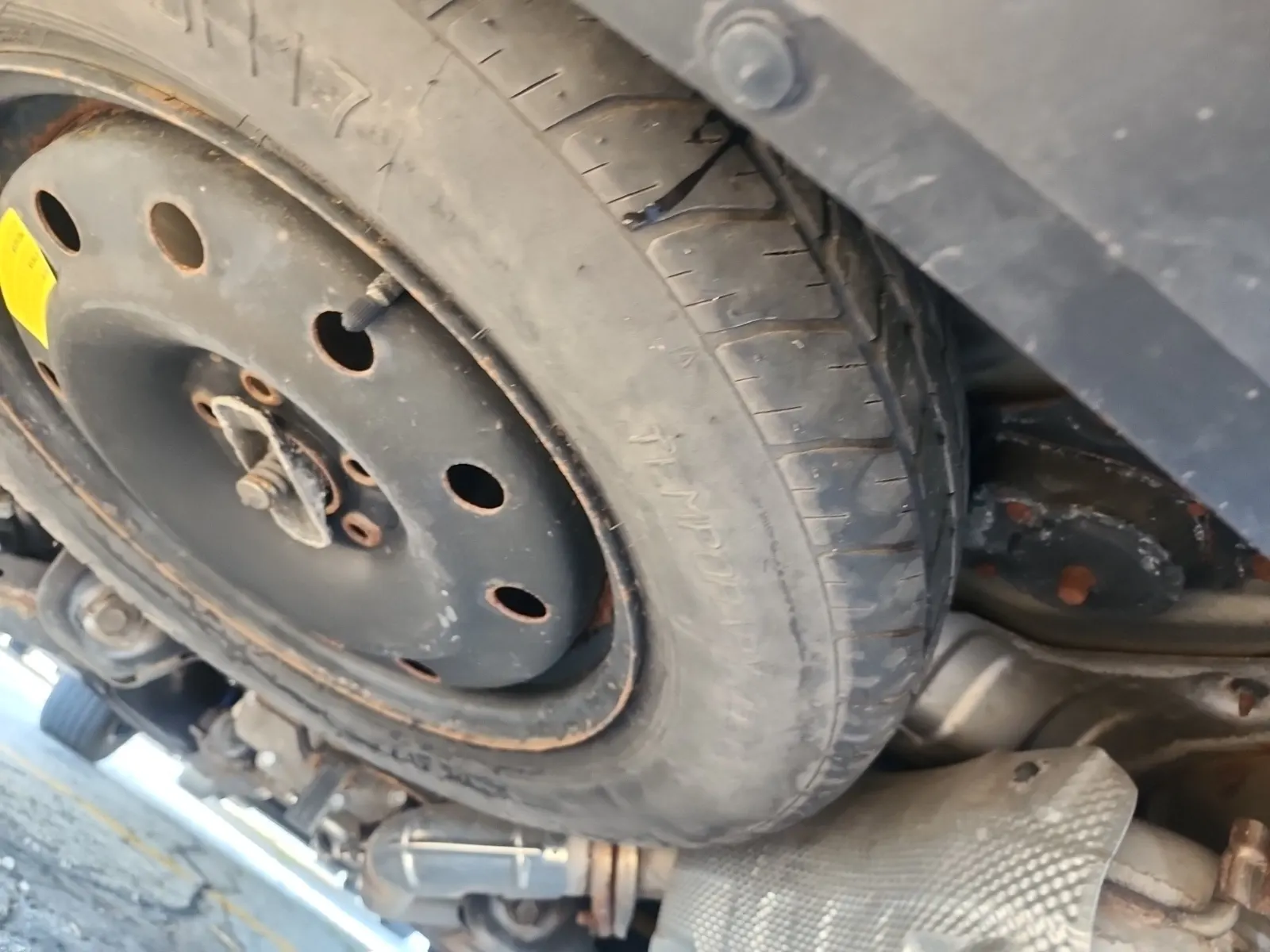 Spare Tire & Wheel Photo