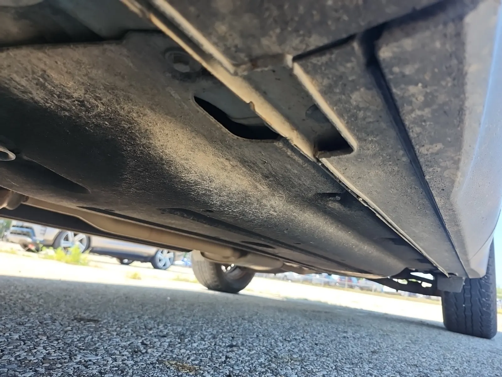 Undercarriage - Driver Photo