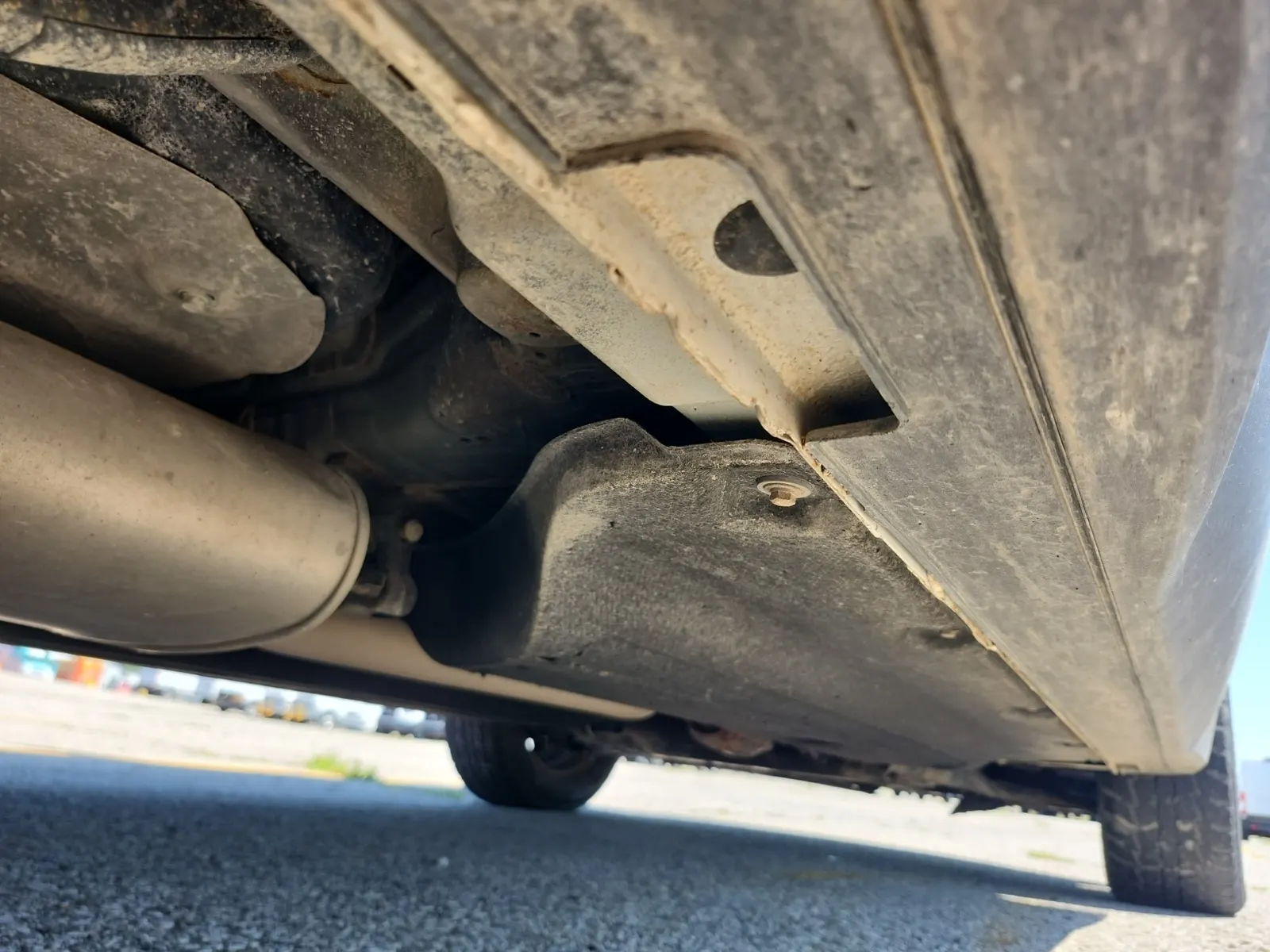 Undercarriage - Passenger Photo