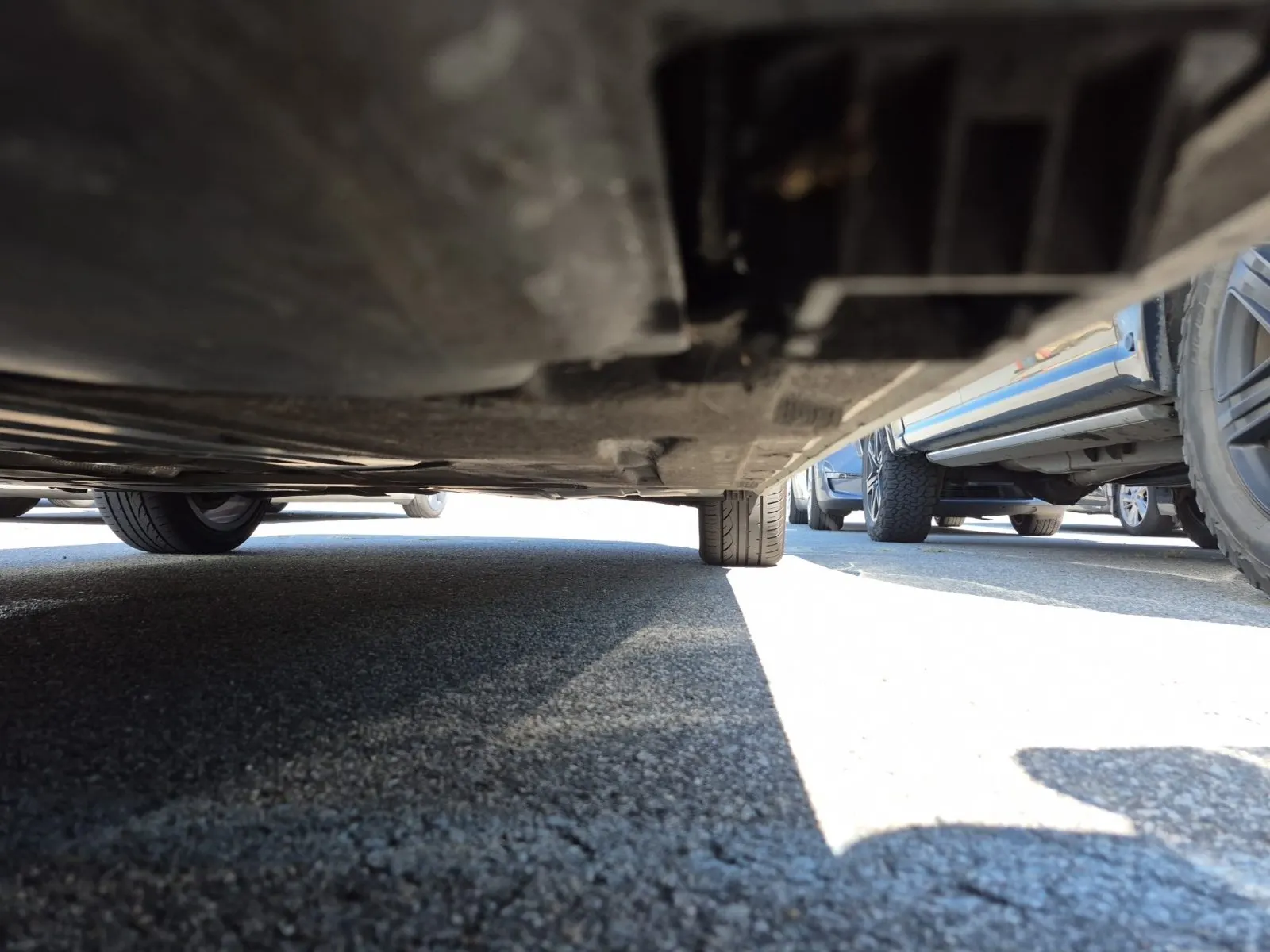 Undercarriage - Driver Photo