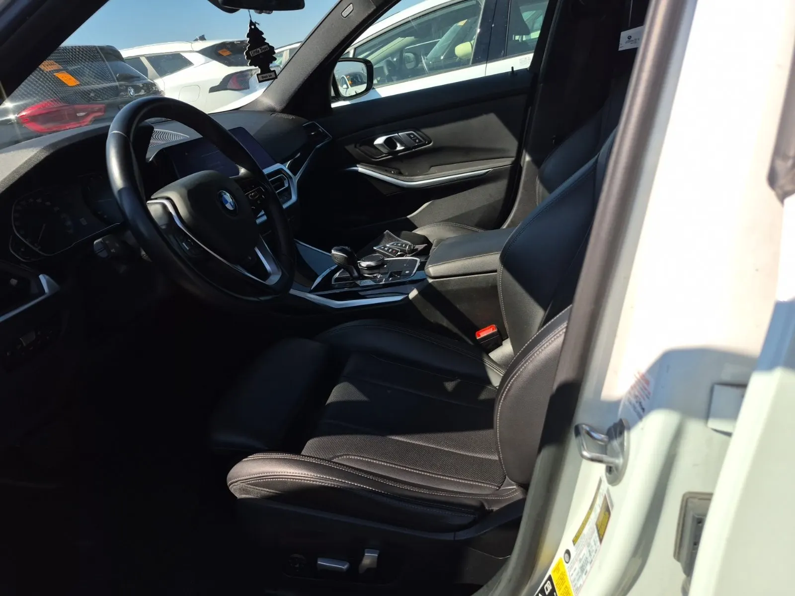 Front Interior Photo