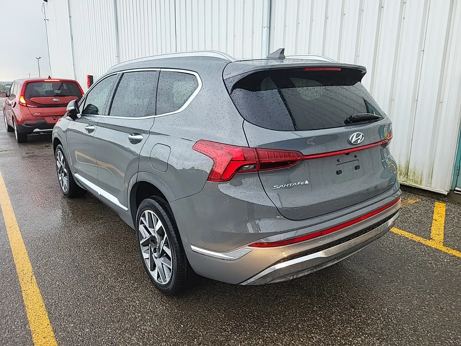 Driver Rear 3/4 Photo
