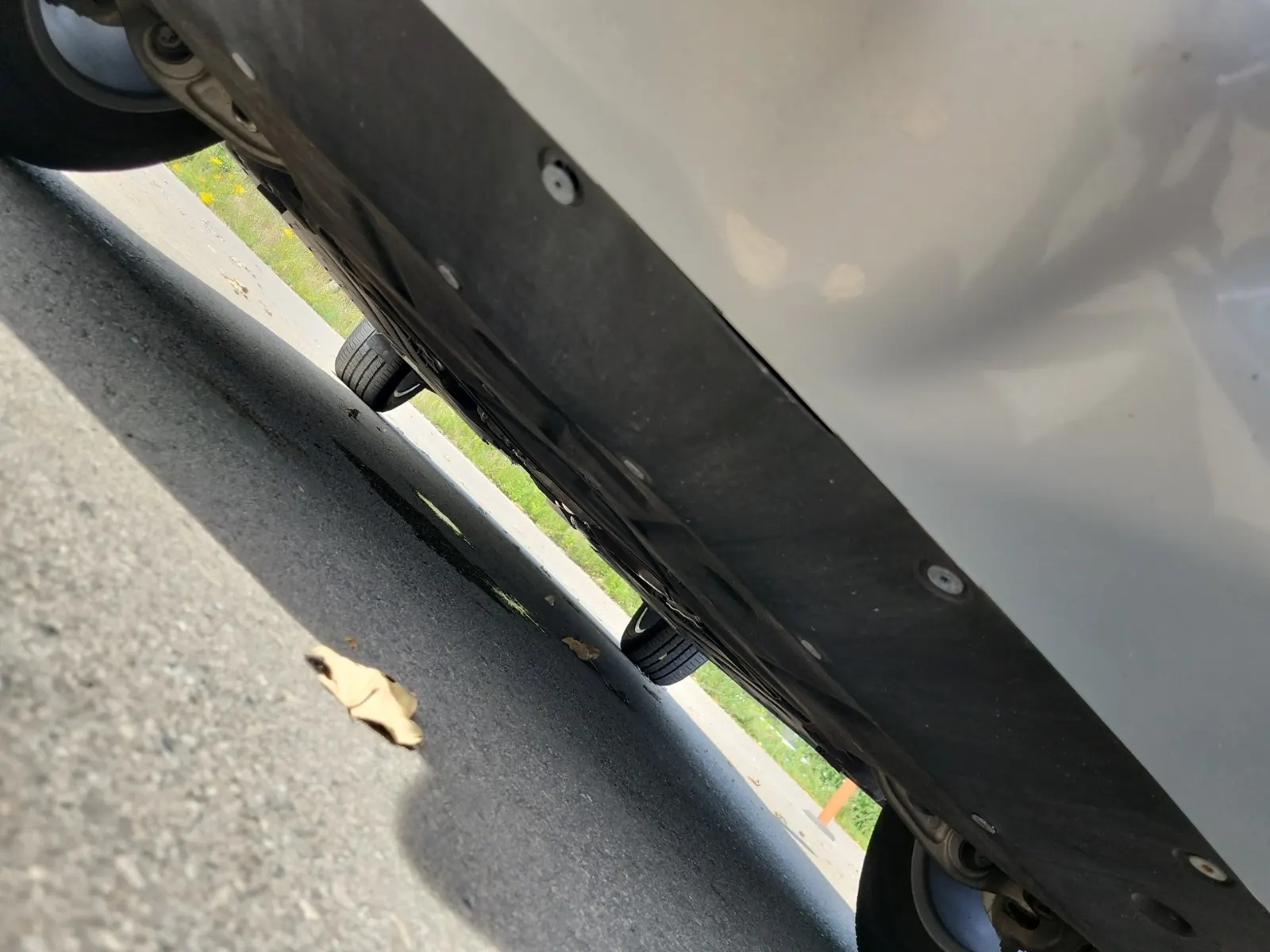 Undercarriage - Front Photo