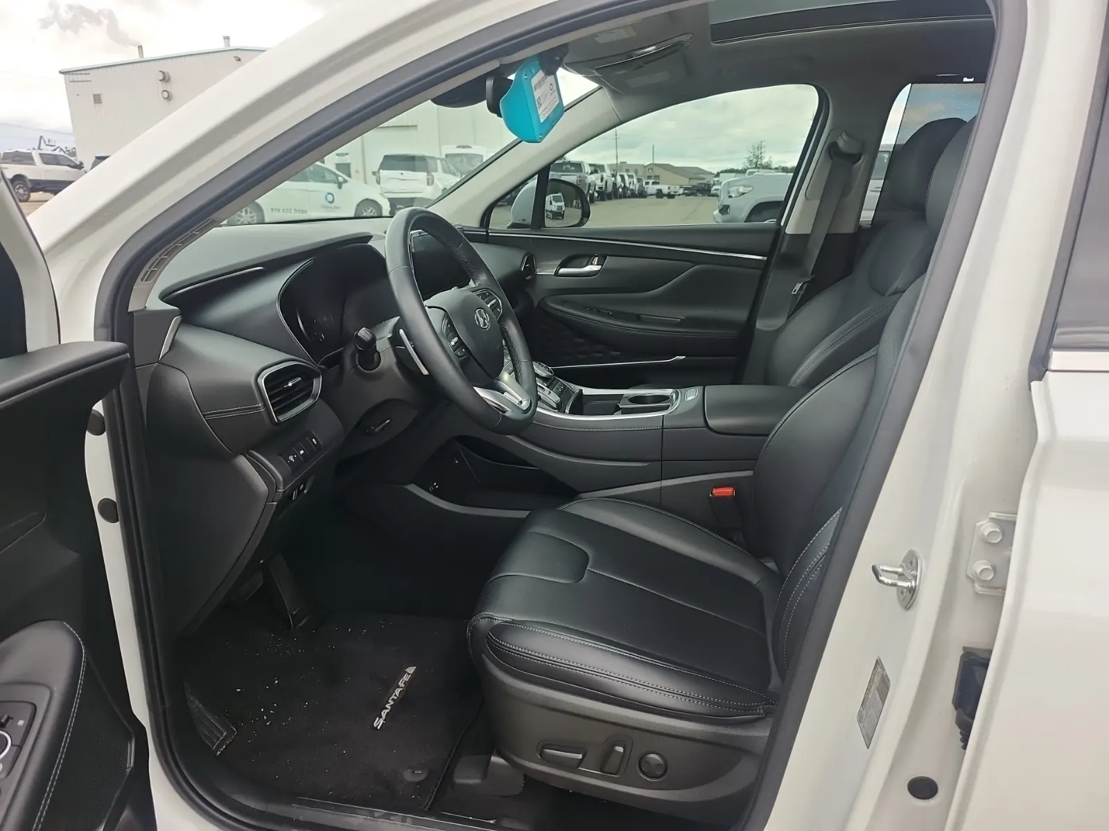 Front Interior Photo