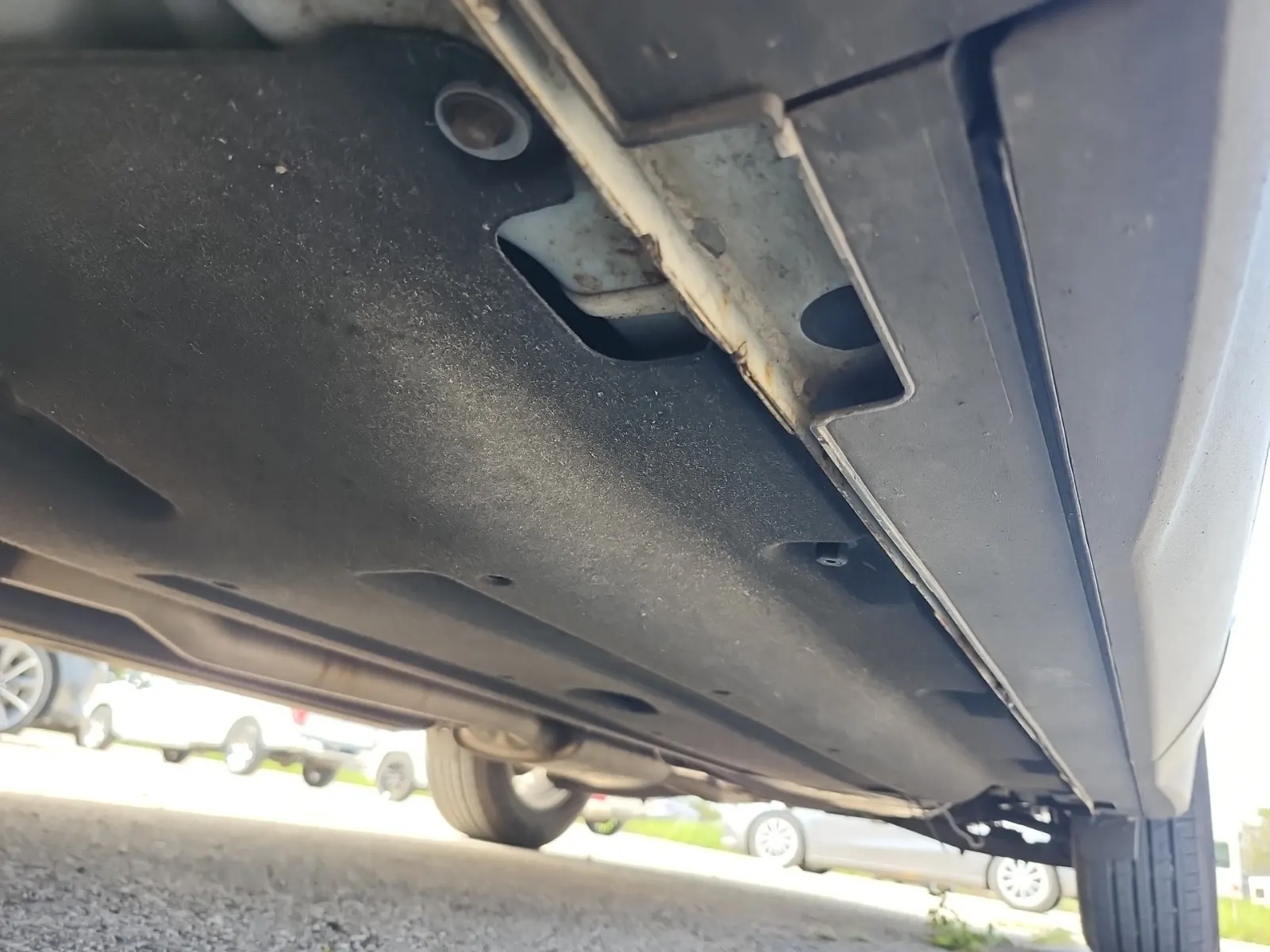 Undercarriage - Driver Photo