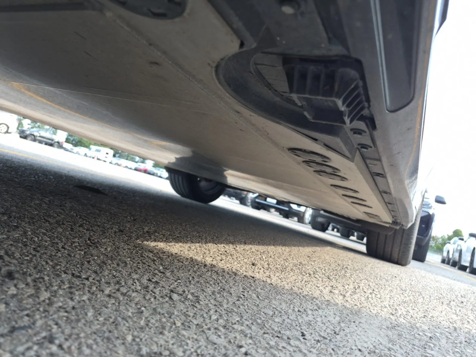 Undercarriage - Driver Photo