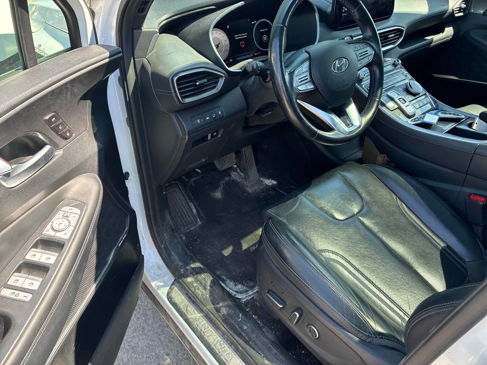 Interior driver side