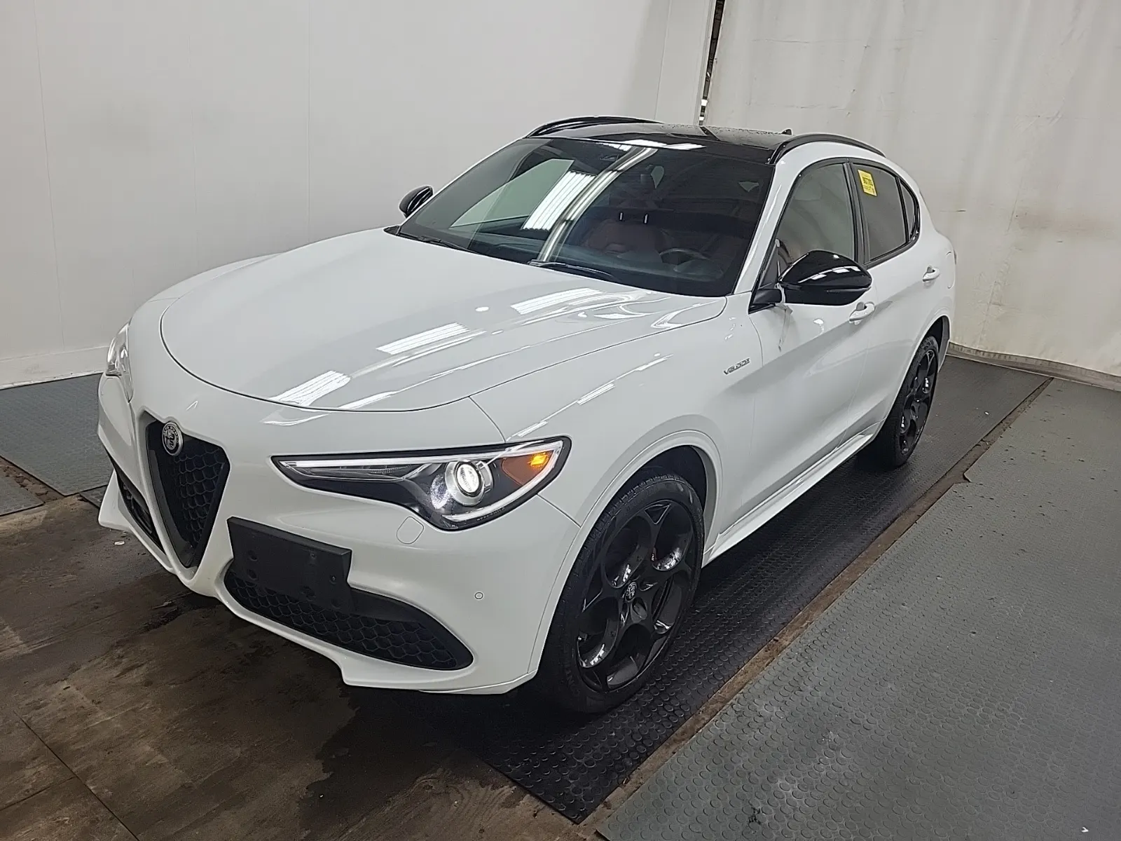 2023 Alfa Romeo Stelvio