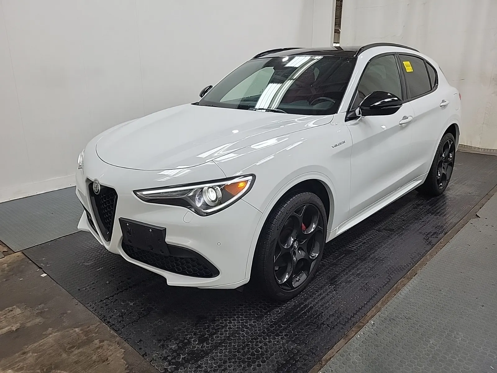 2023 Alfa Romeo Stelvio