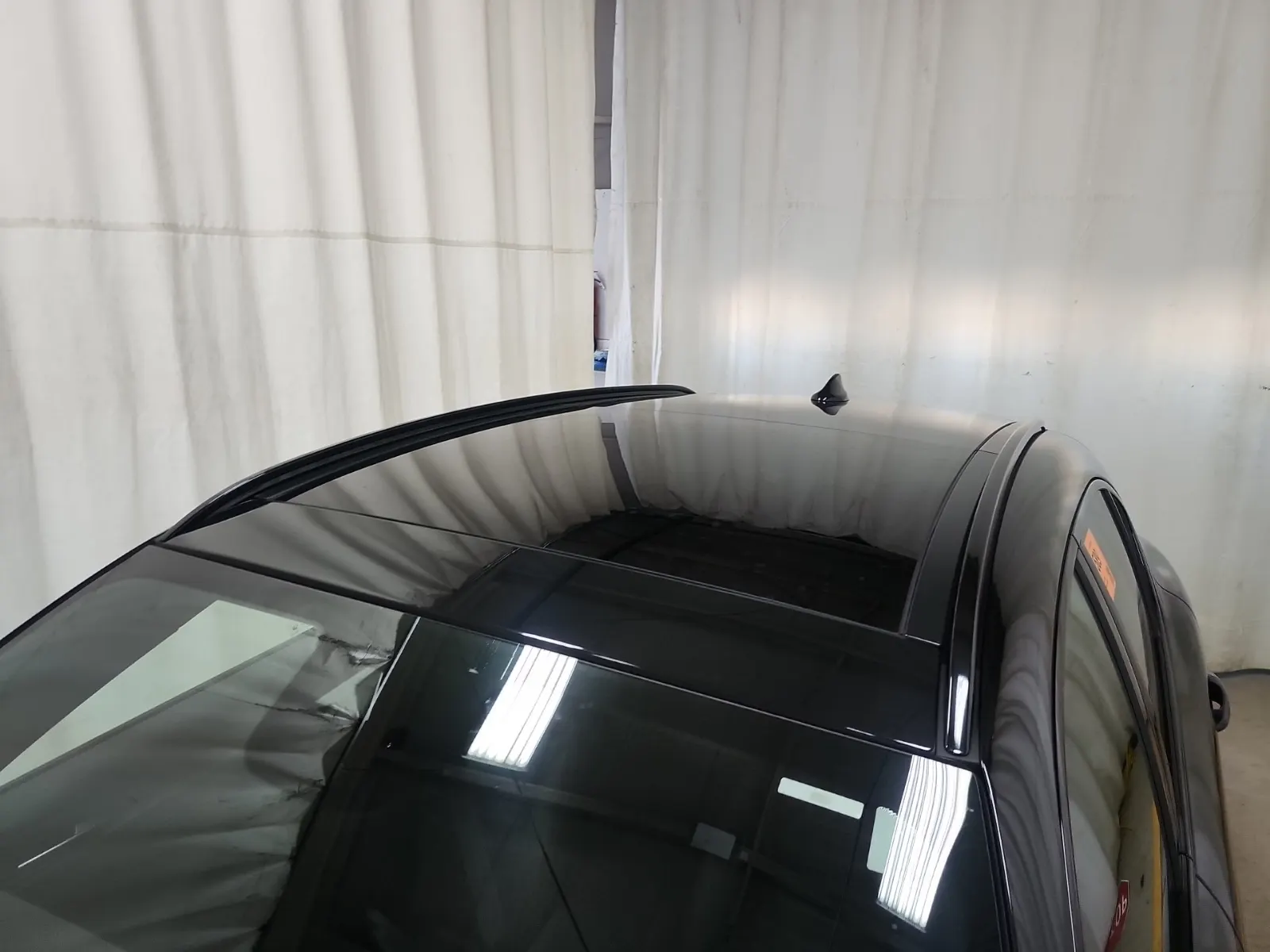 Exterior Roof Photo