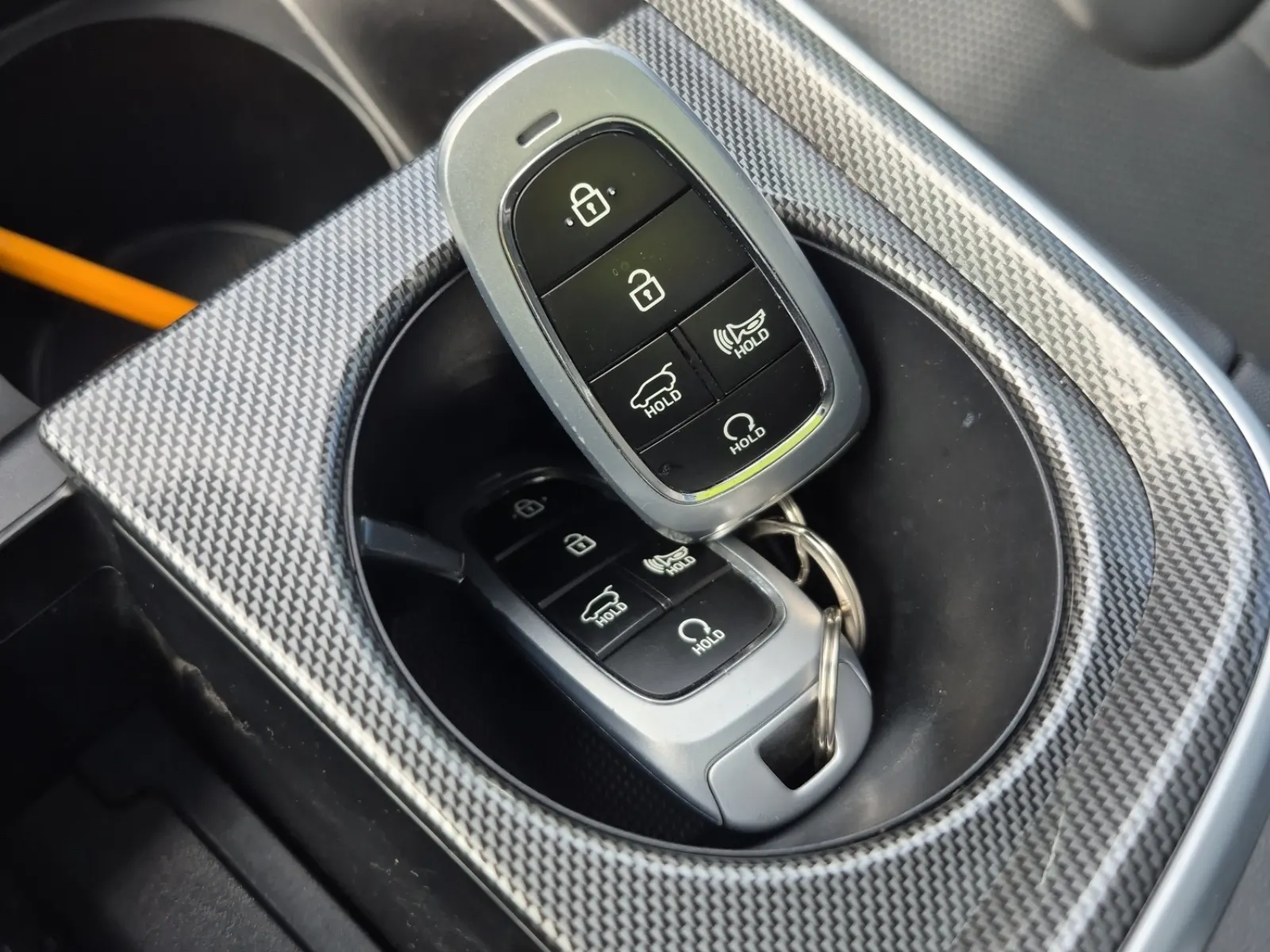 Keys/Fobs/Manual Photo