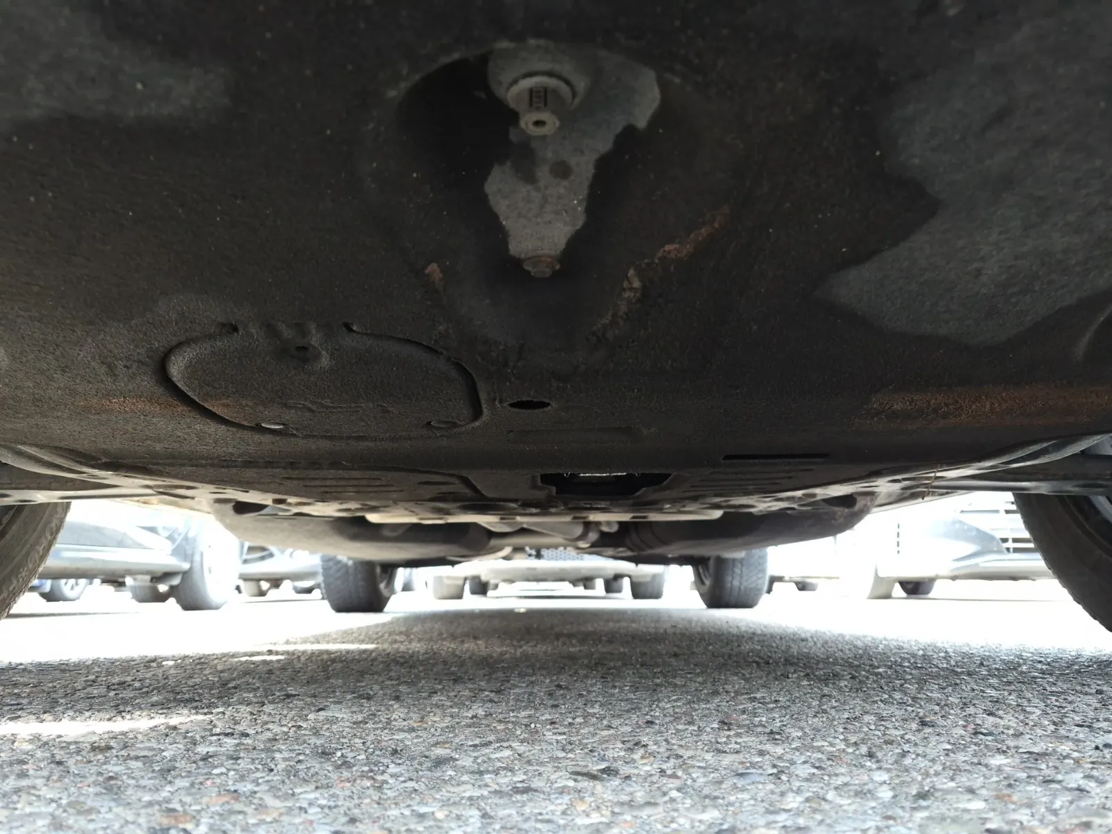 Undercarriage - Front Photo