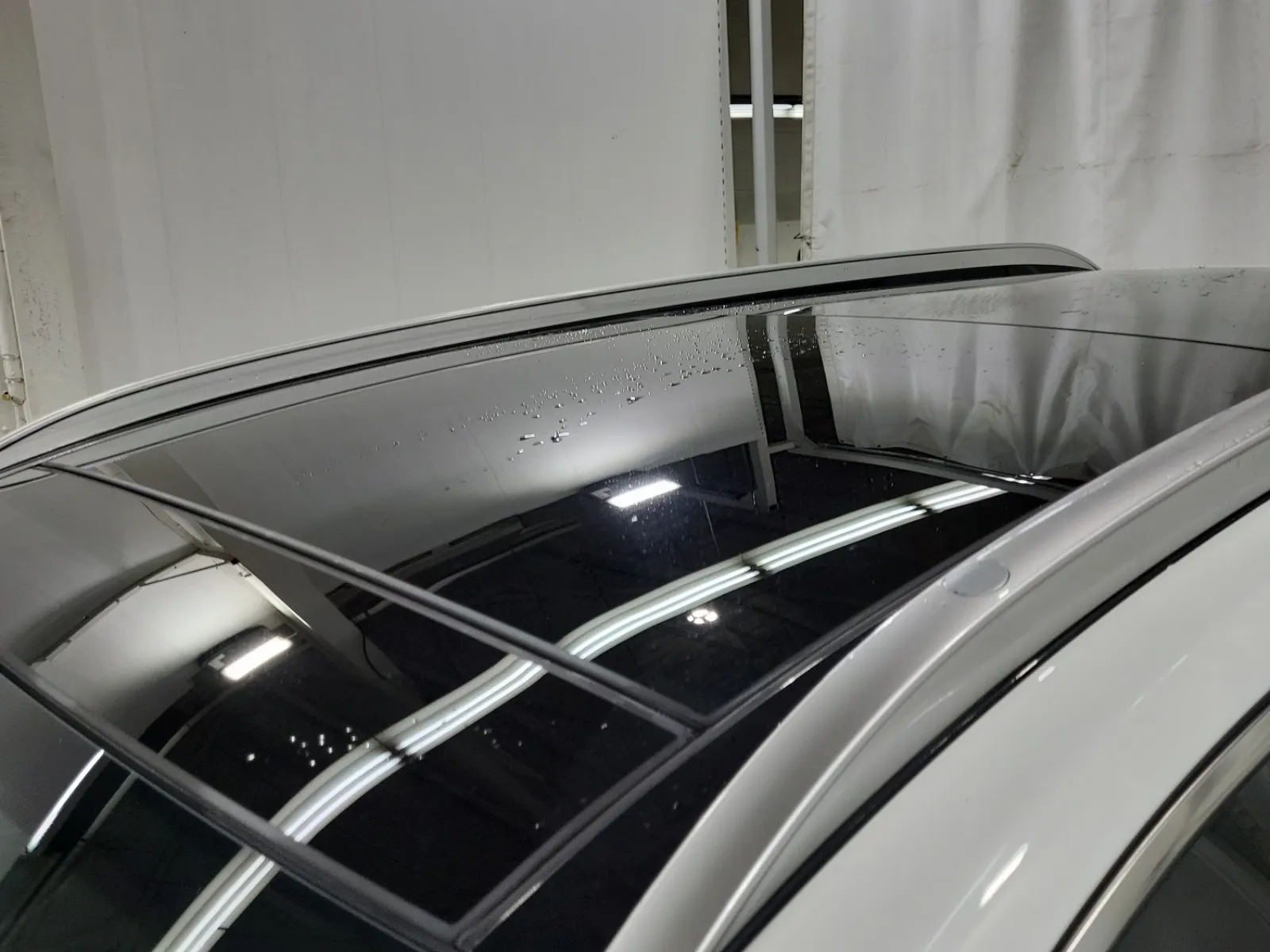 Exterior Roof Photo