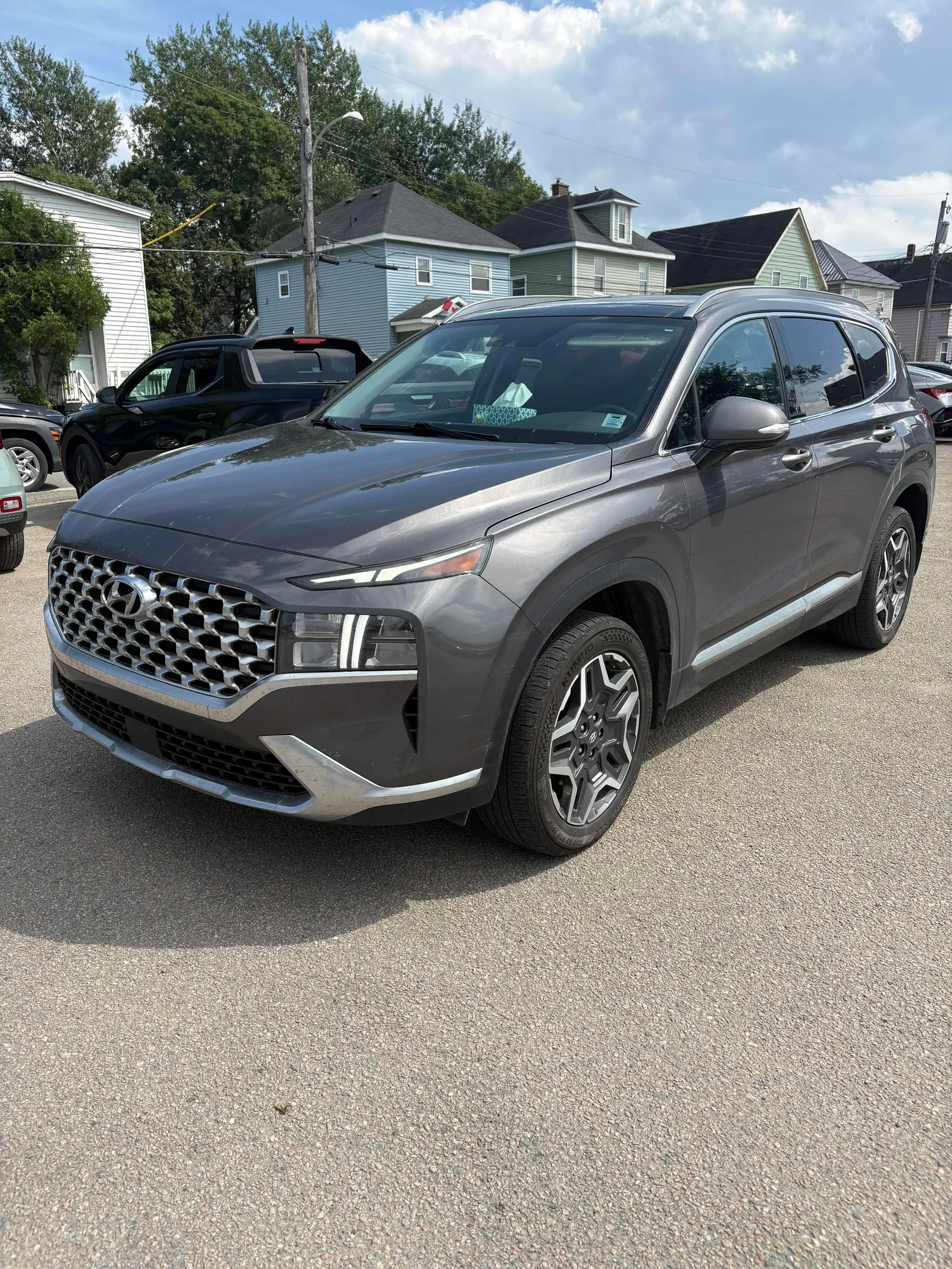 3/4 Front (Main image)