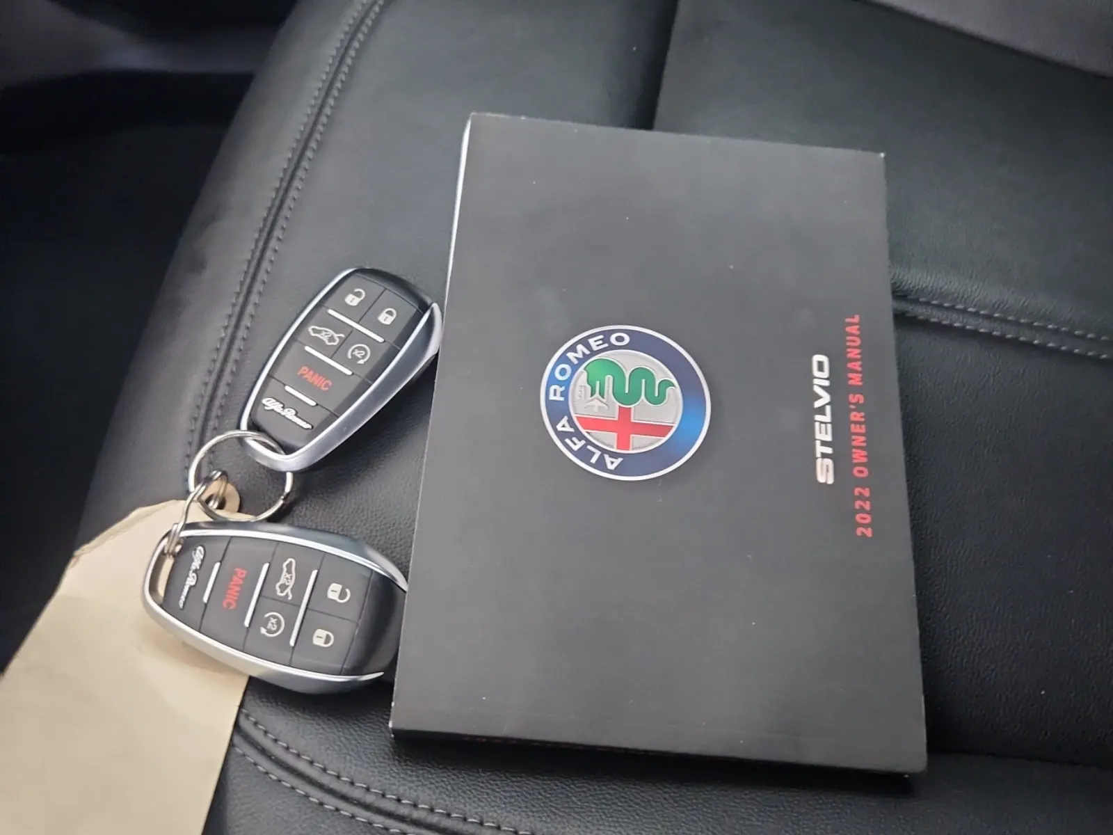 Keys/Fobs/Manual Photo