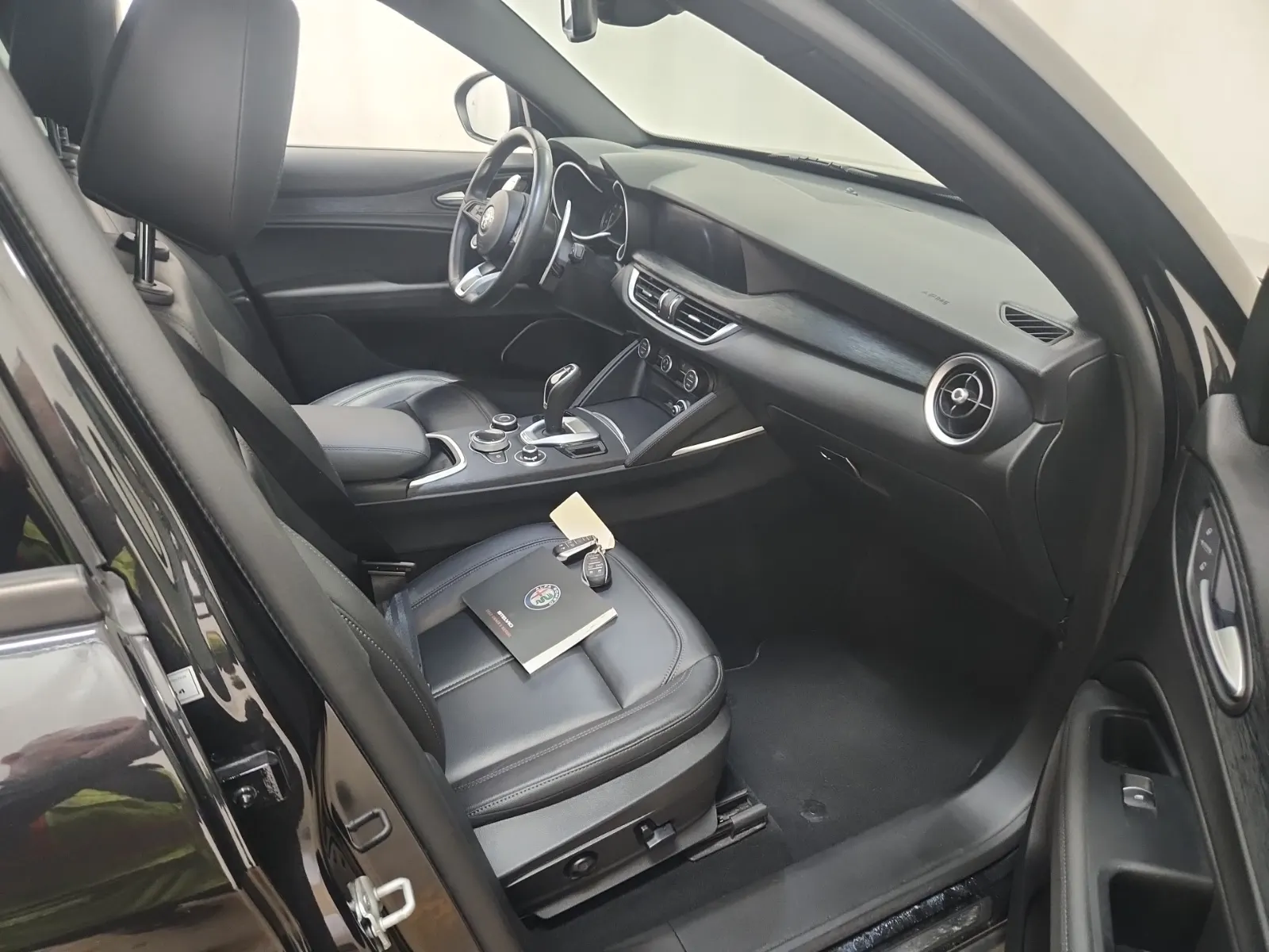 Right Side Interior Photo