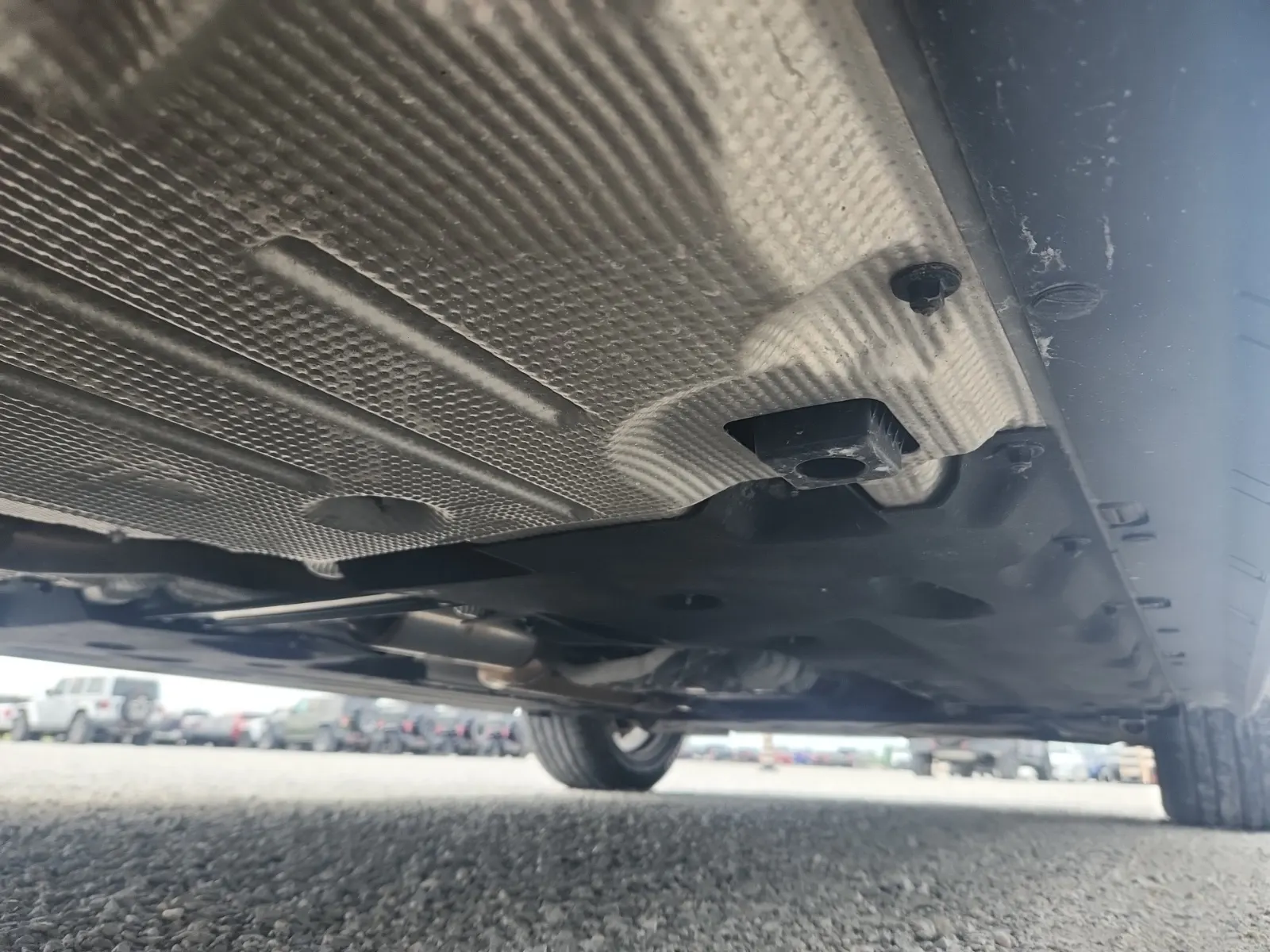 Undercarriage - Passenger Photo