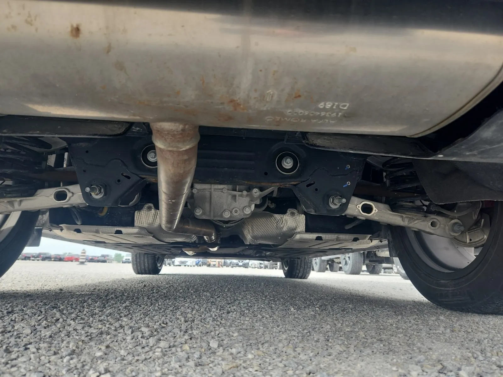 Undercarriage - Rear Photo