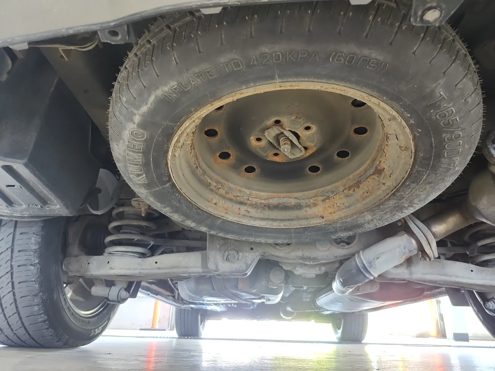 Spare Tire & Wheel Photo
